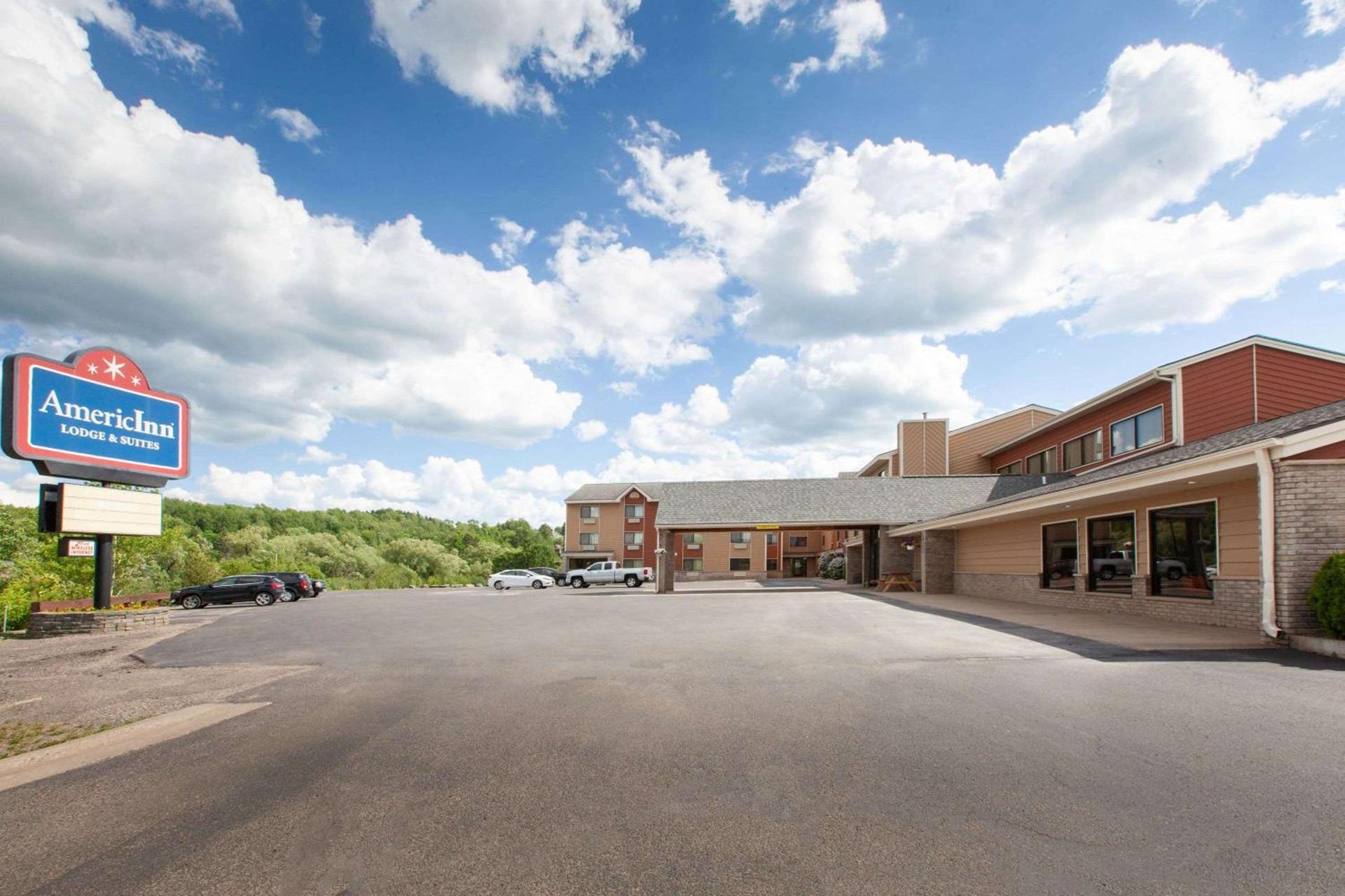 AmericInn by Wyndham Iron River photo 43
