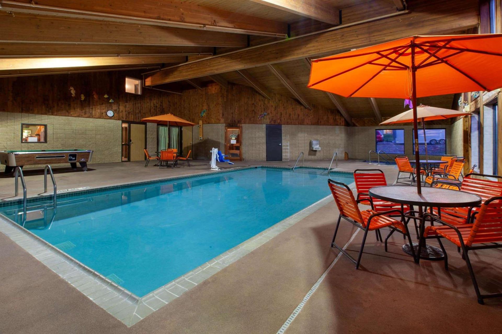 AmericInn by Wyndham Iron River photo 40