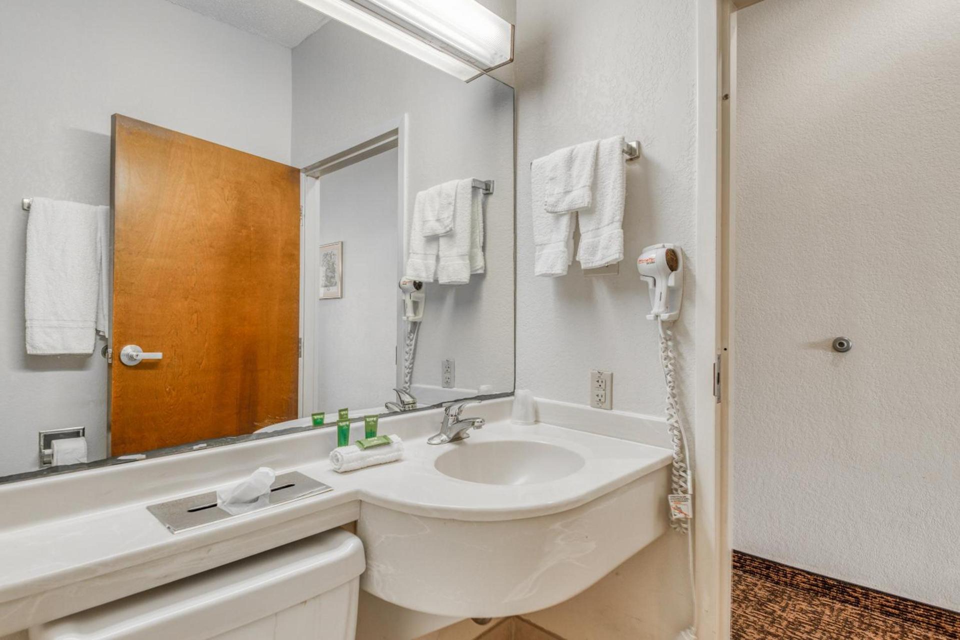 Trident Inn & Suites, Baton Rouge photo 14