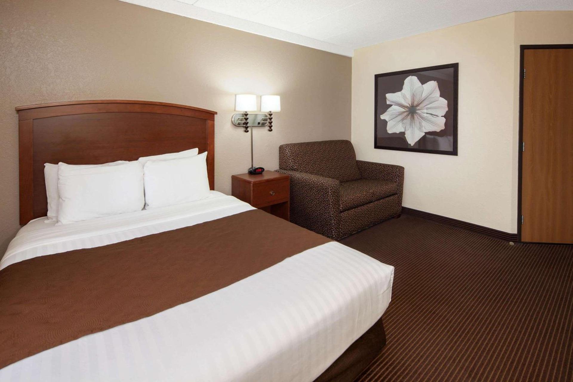 AmericInn by Wyndham Ironwood photo 52