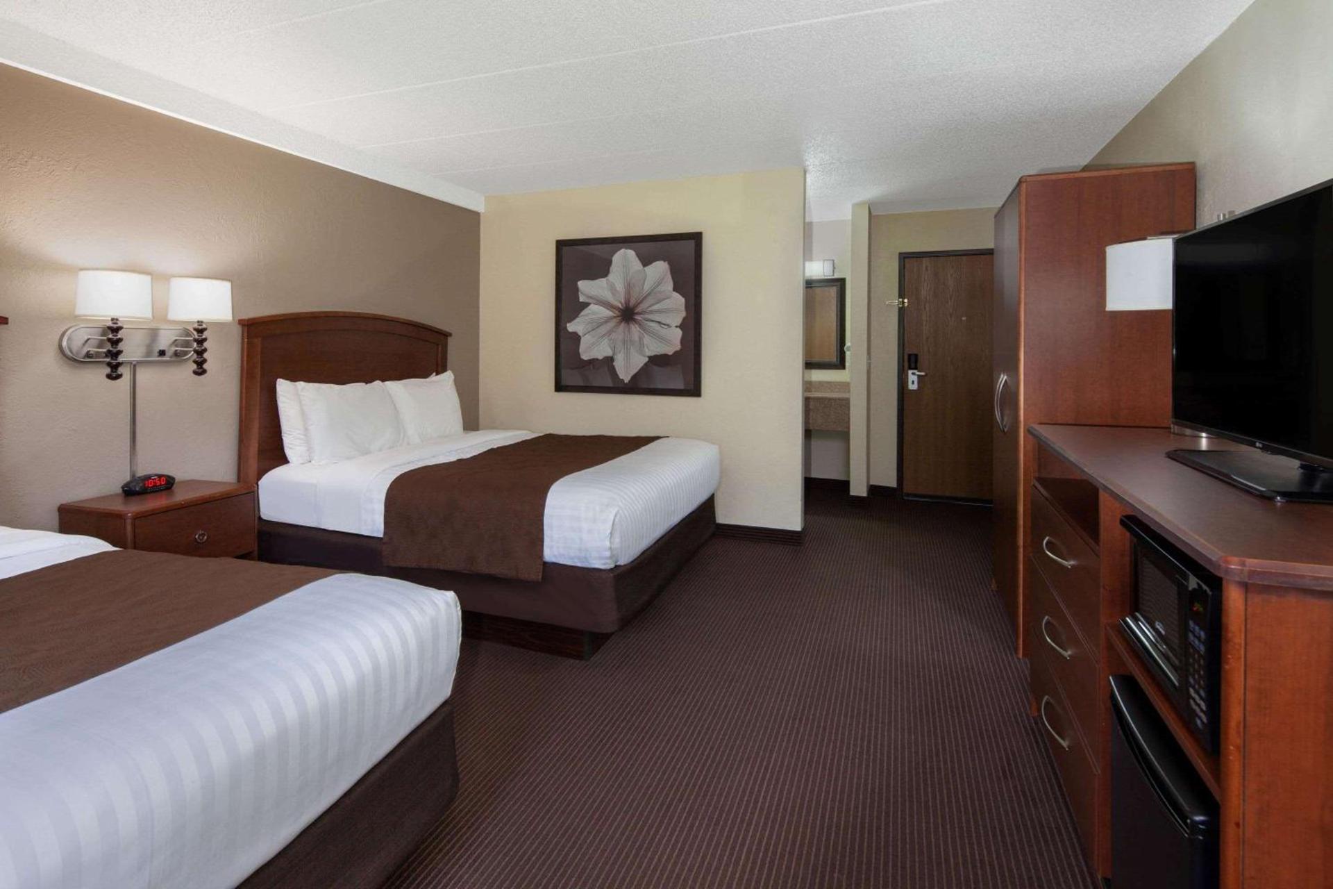 AmericInn by Wyndham Ironwood photo 53