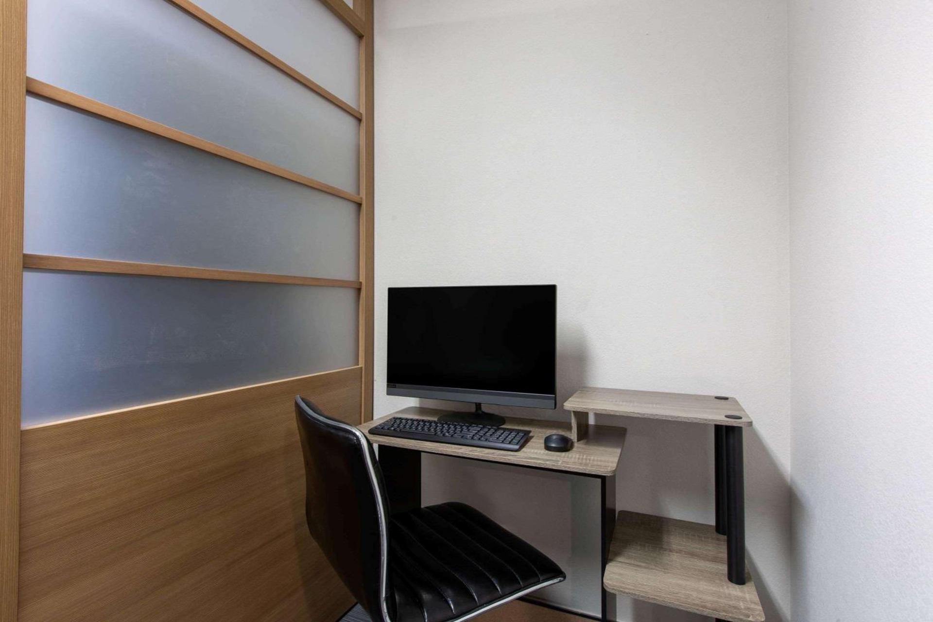 Microtel Inn & Suites by Wyndham Augusta/Riverwatch photo 72