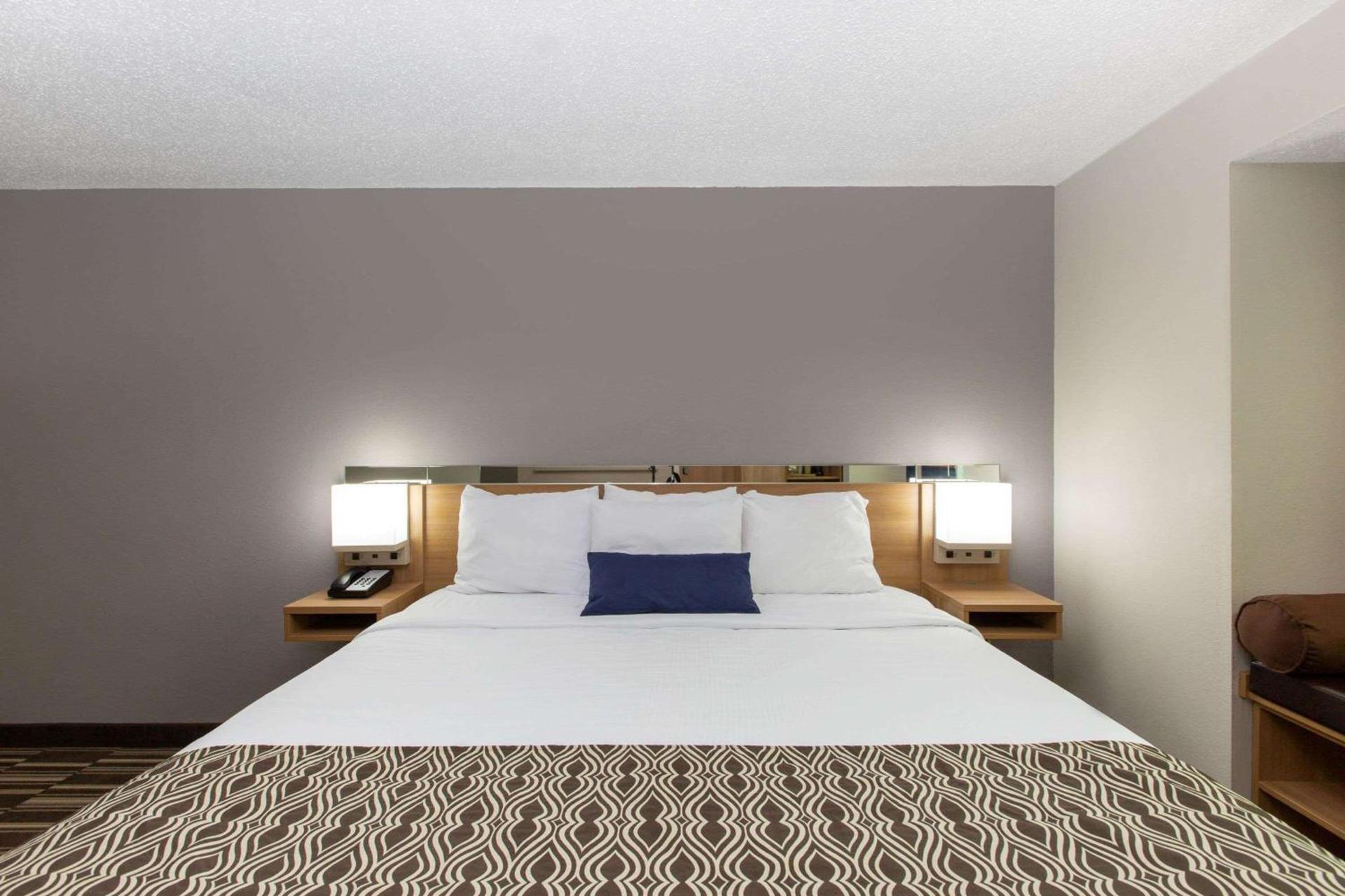 Microtel Inn & Suites by Wyndham Augusta/Riverwatch photo 69
