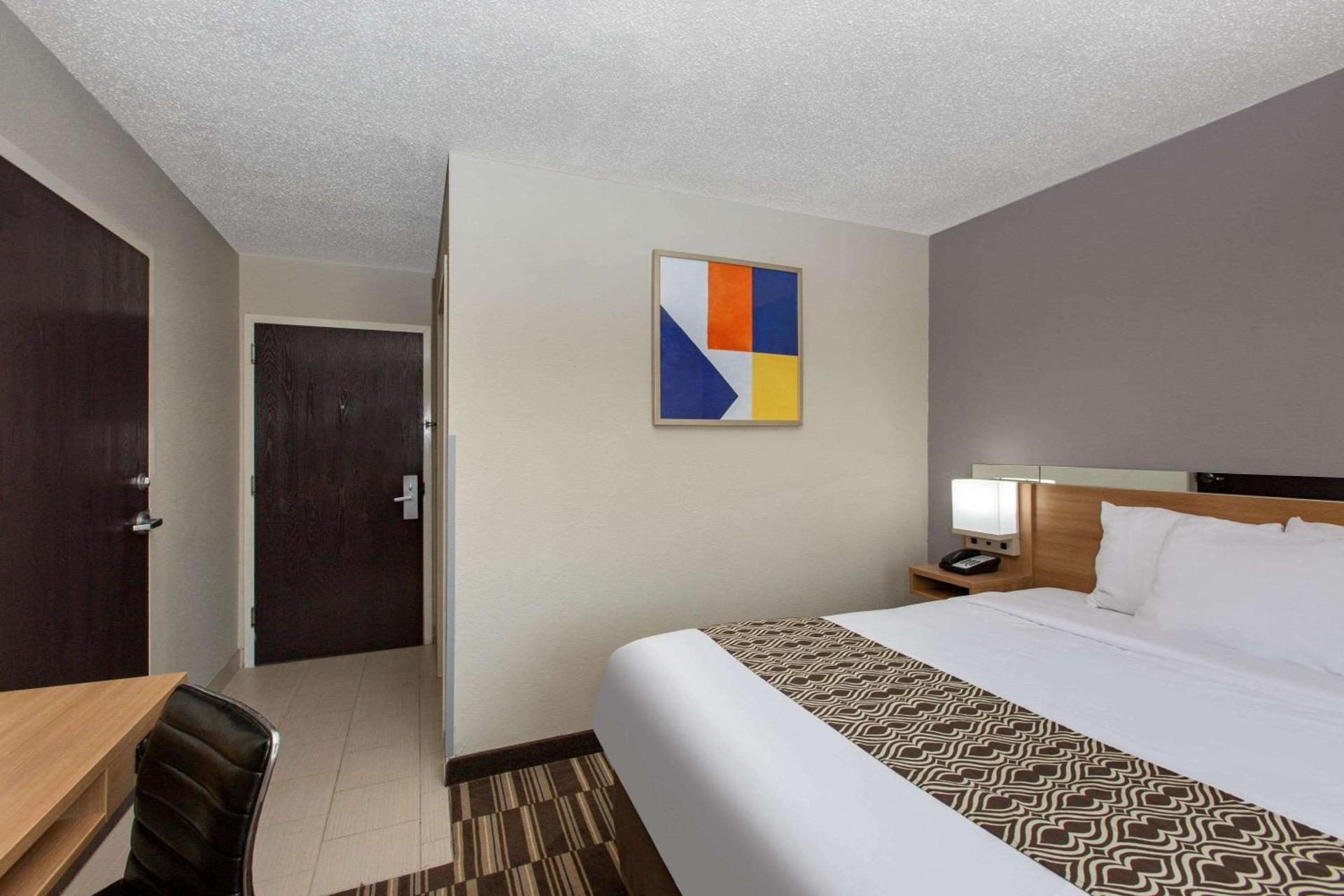 Microtel Inn & Suites by Wyndham Augusta/Riverwatch photo 62