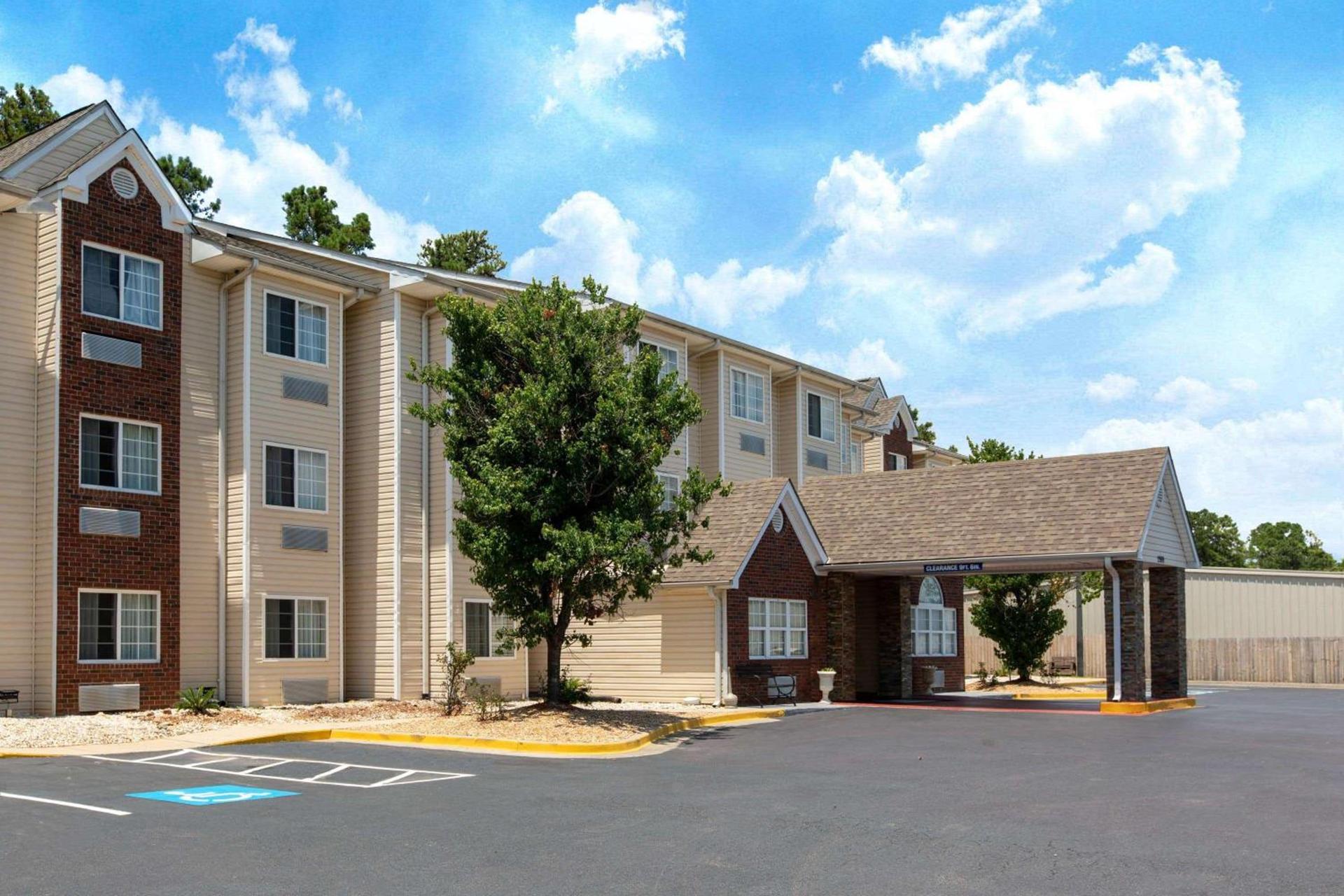 Microtel Inn & Suites by Wyndham Augusta/Riverwatch photo 57