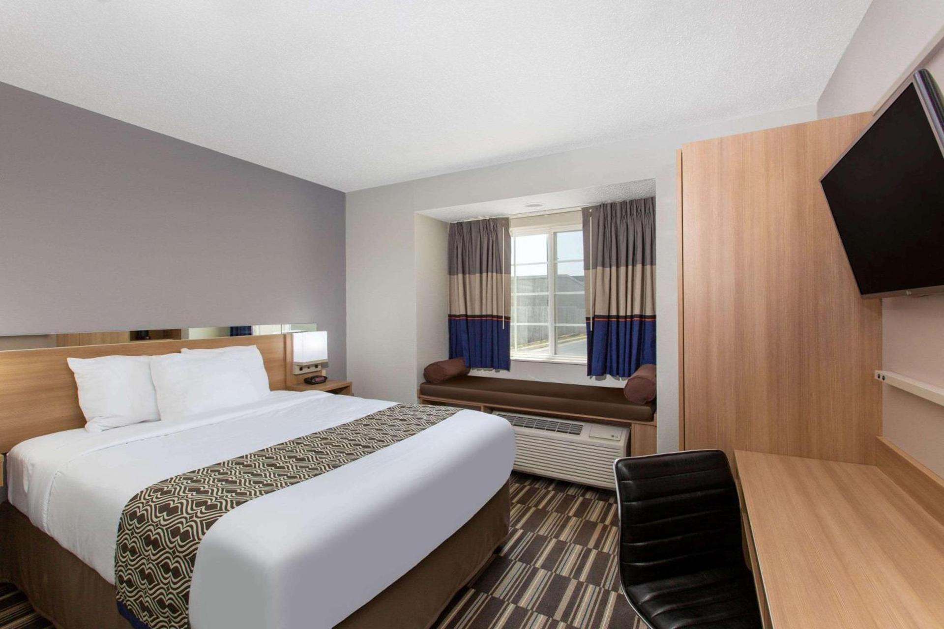 Microtel Inn & Suites by Wyndham Augusta/Riverwatch photo 56
