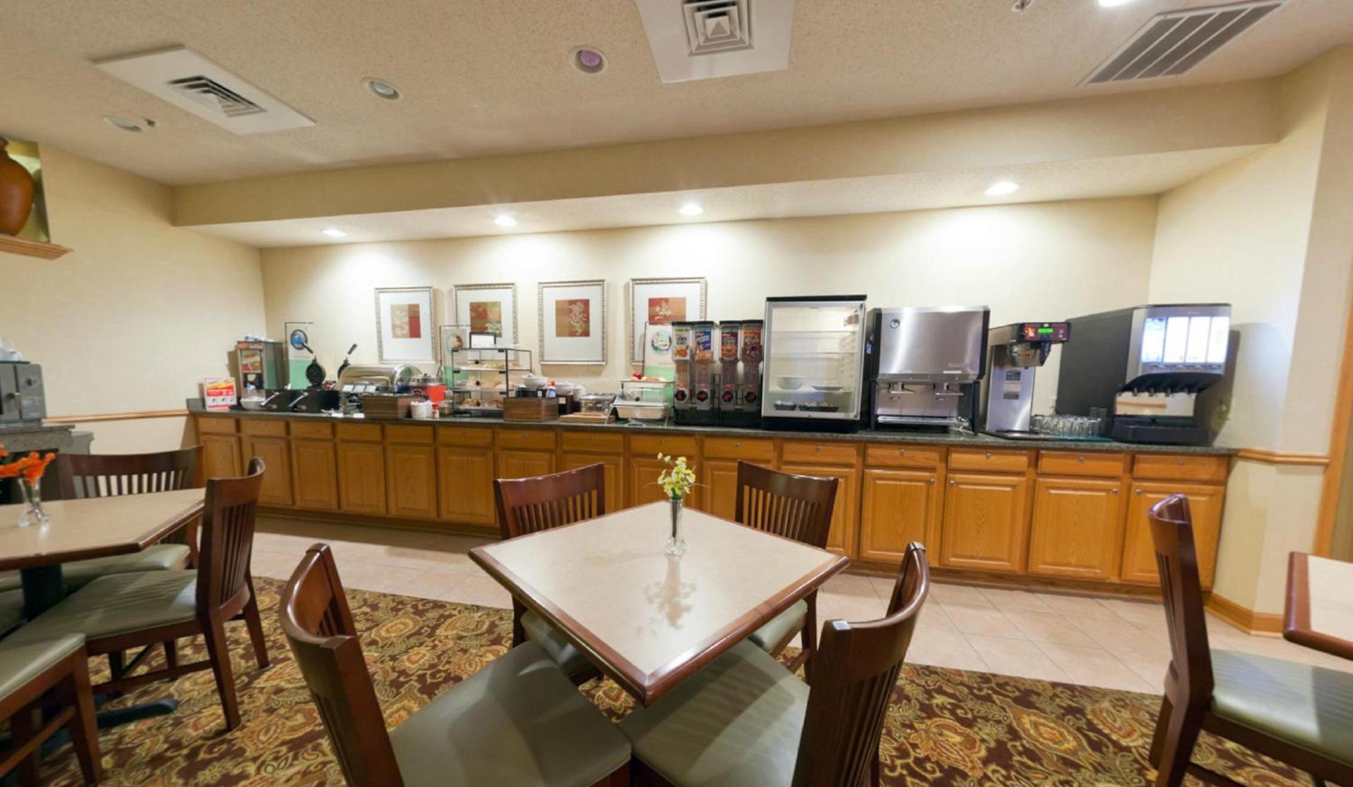 Country Inn & Suites by Radisson, Rock Falls, IL photo 24