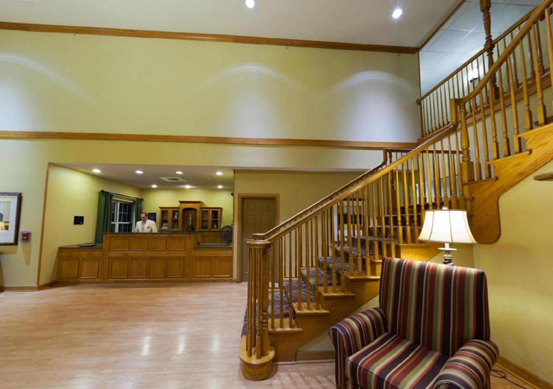 Country Inn & Suites by Radisson, Rock Falls, IL photo 29
