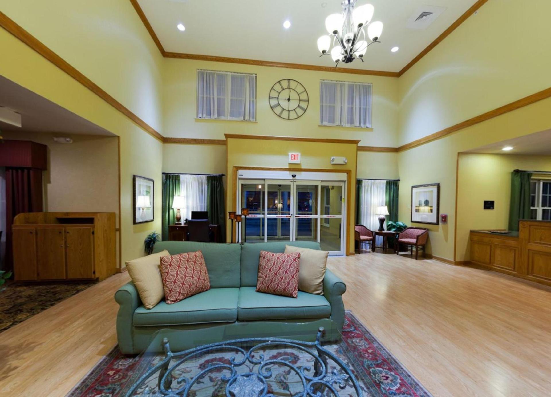 Country Inn & Suites by Radisson, Rock Falls, IL photo 20