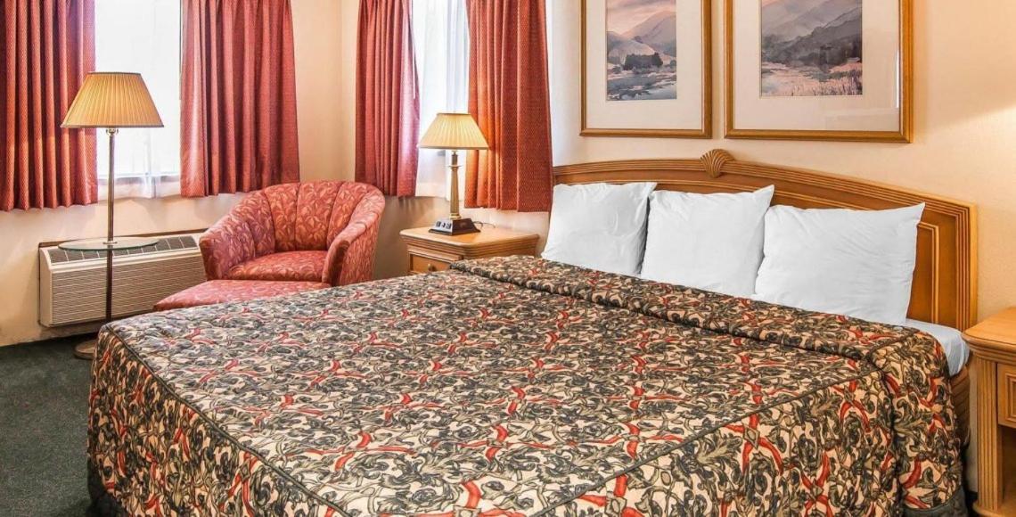 Ashland Valley Inn photo 7