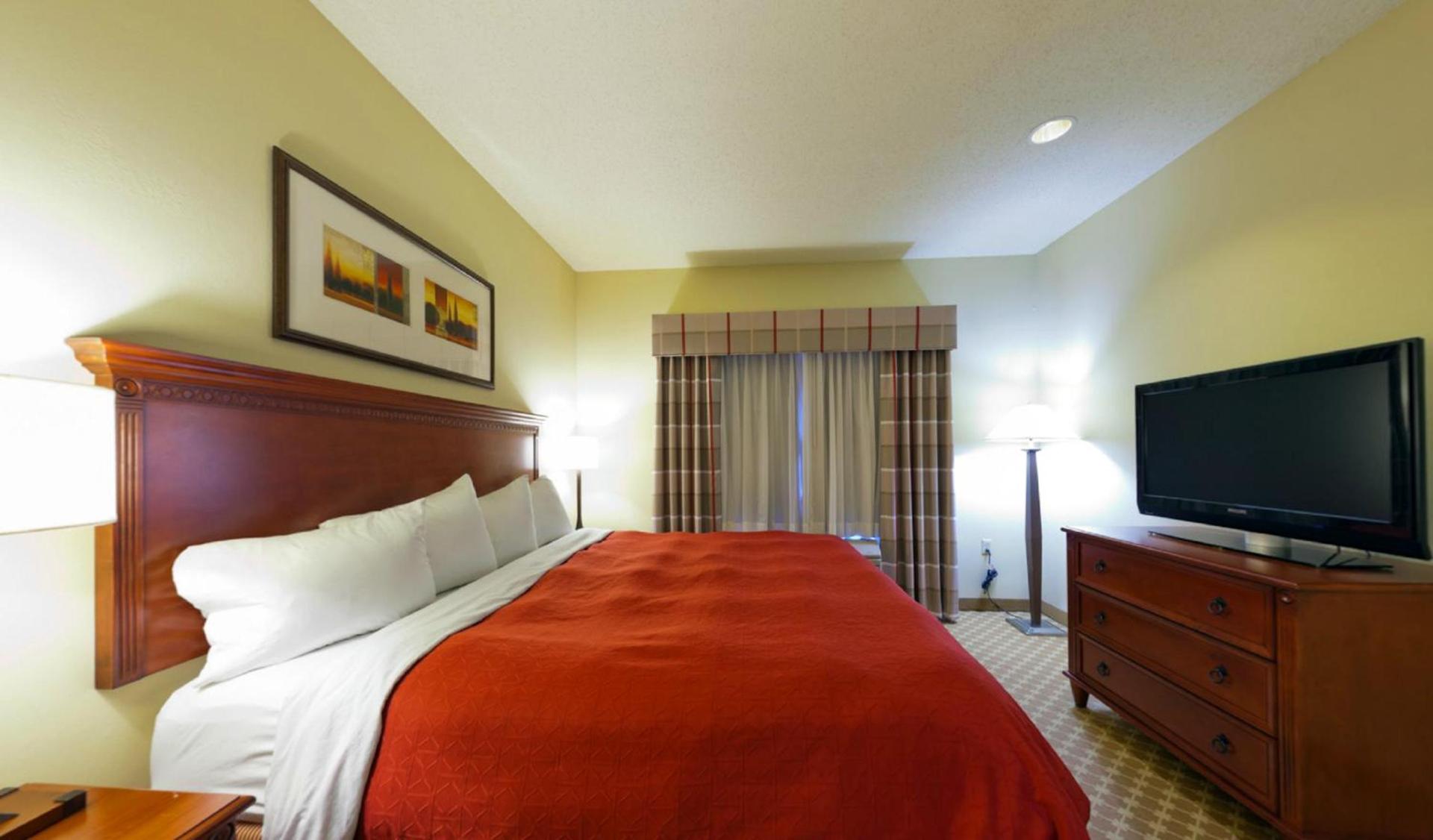 Country Inn & Suites by Radisson, Rock Falls, IL photo 12
