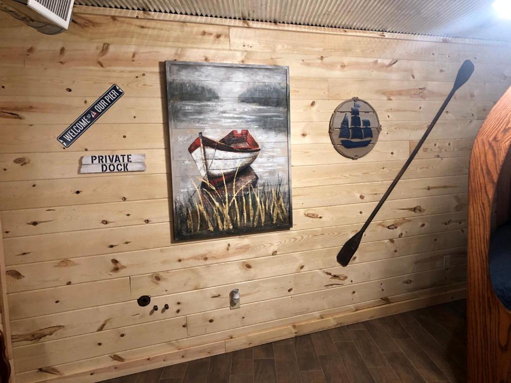 Samantha's Timber Inn photo 49