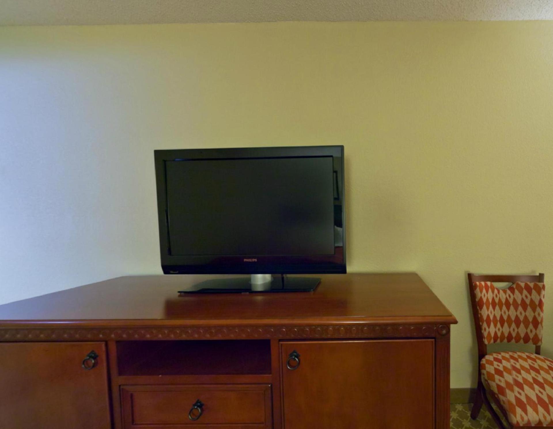 Country Inn & Suites by Radisson, Rock Falls, IL photo 16
