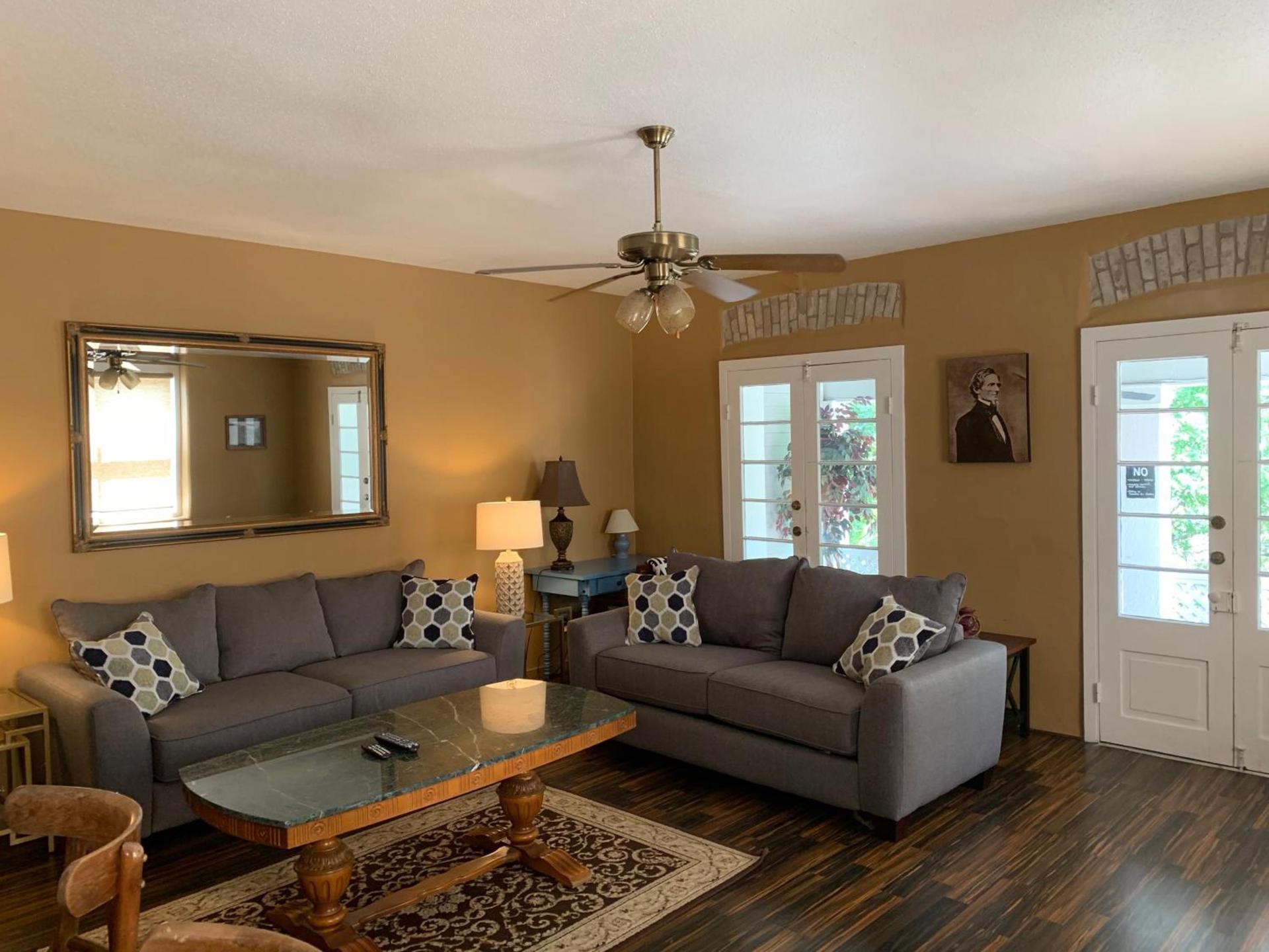 Schmitz Bed & Breakfast photo 13