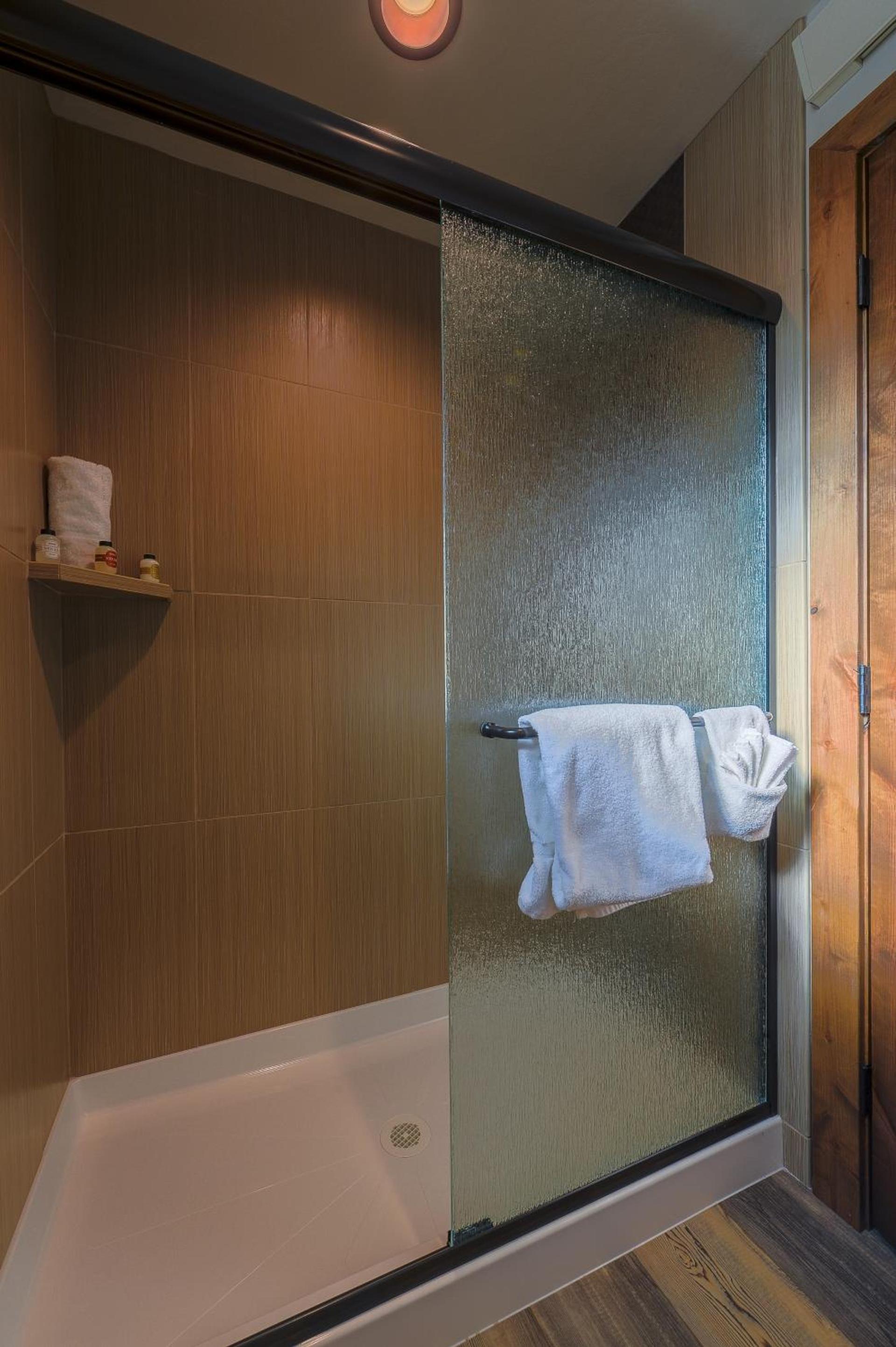 Golden Stone Inn photo 11
