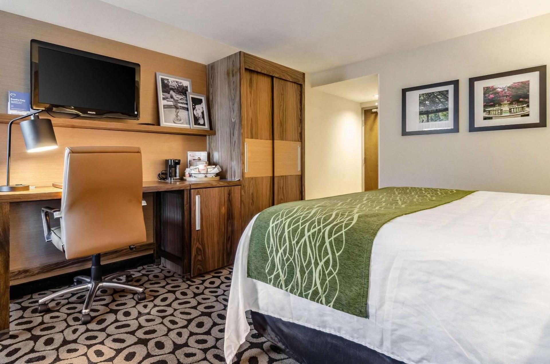Comfort Inn Raleigh Midtown photo 24