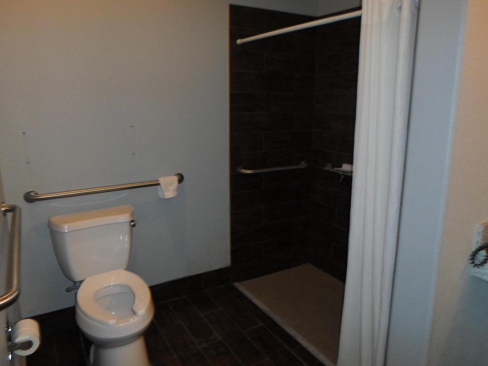 Studio 6-Beeville, TX photo 12