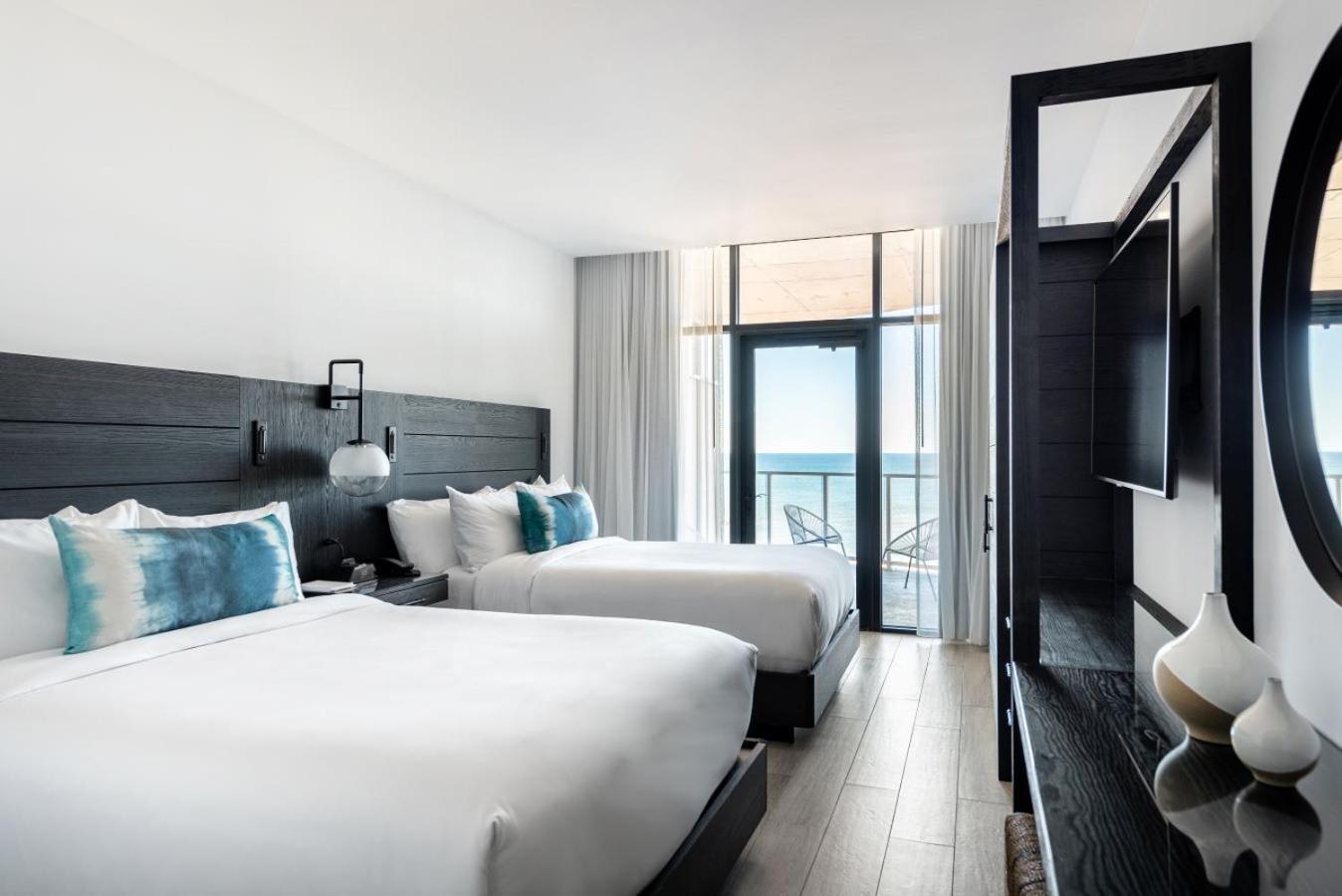 Wave Resort photo 35