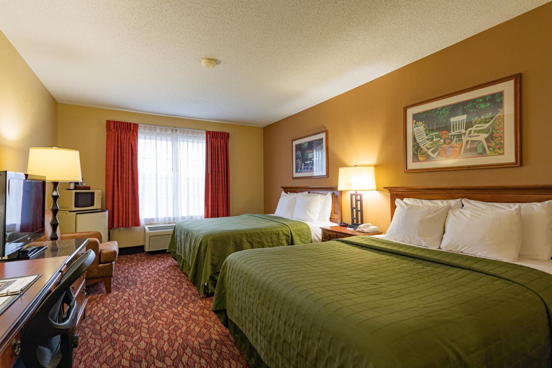 Coshocton Village Inn & Suites photo 5