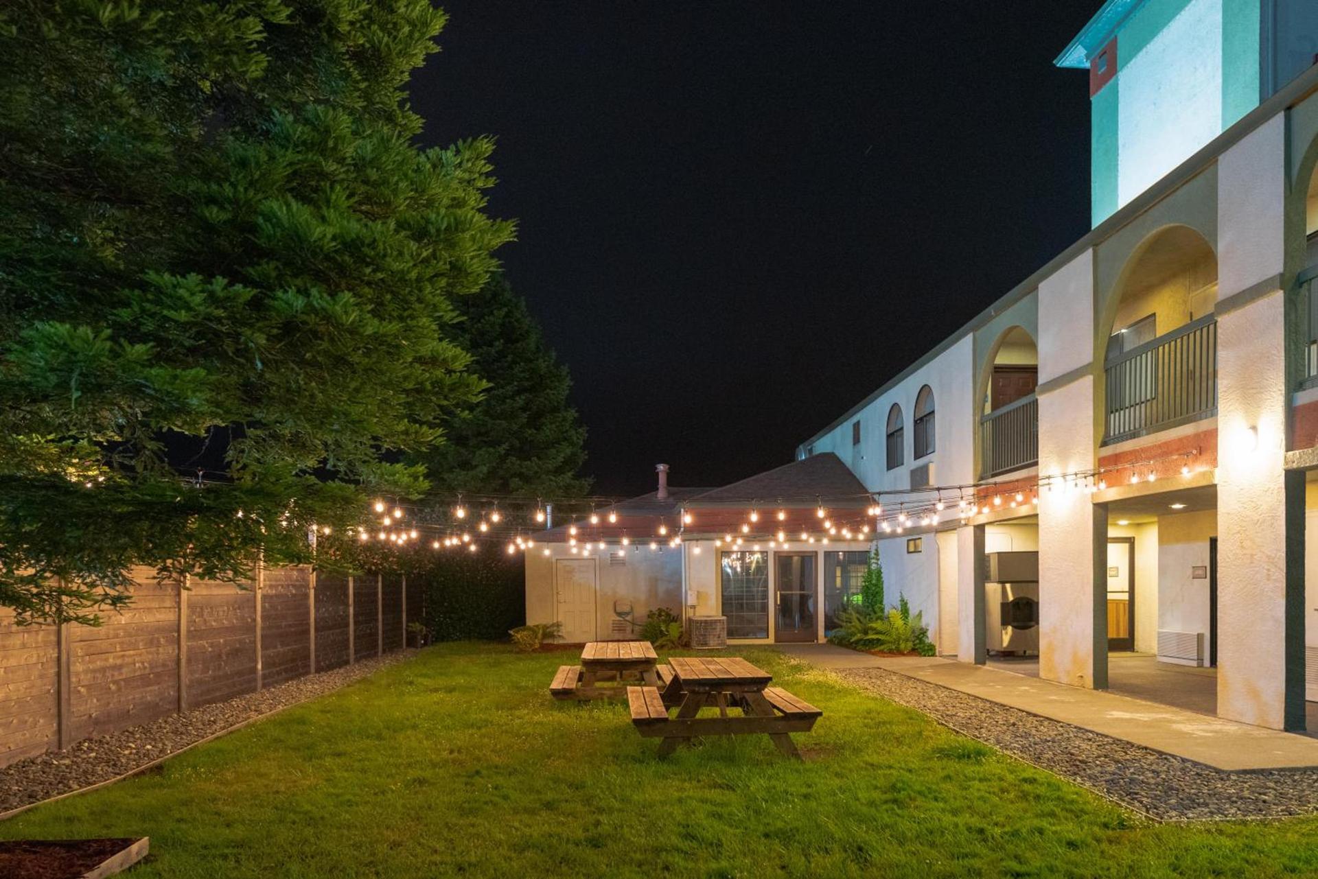 The Redwood Riverwalk, a boutique hotel photo 11
