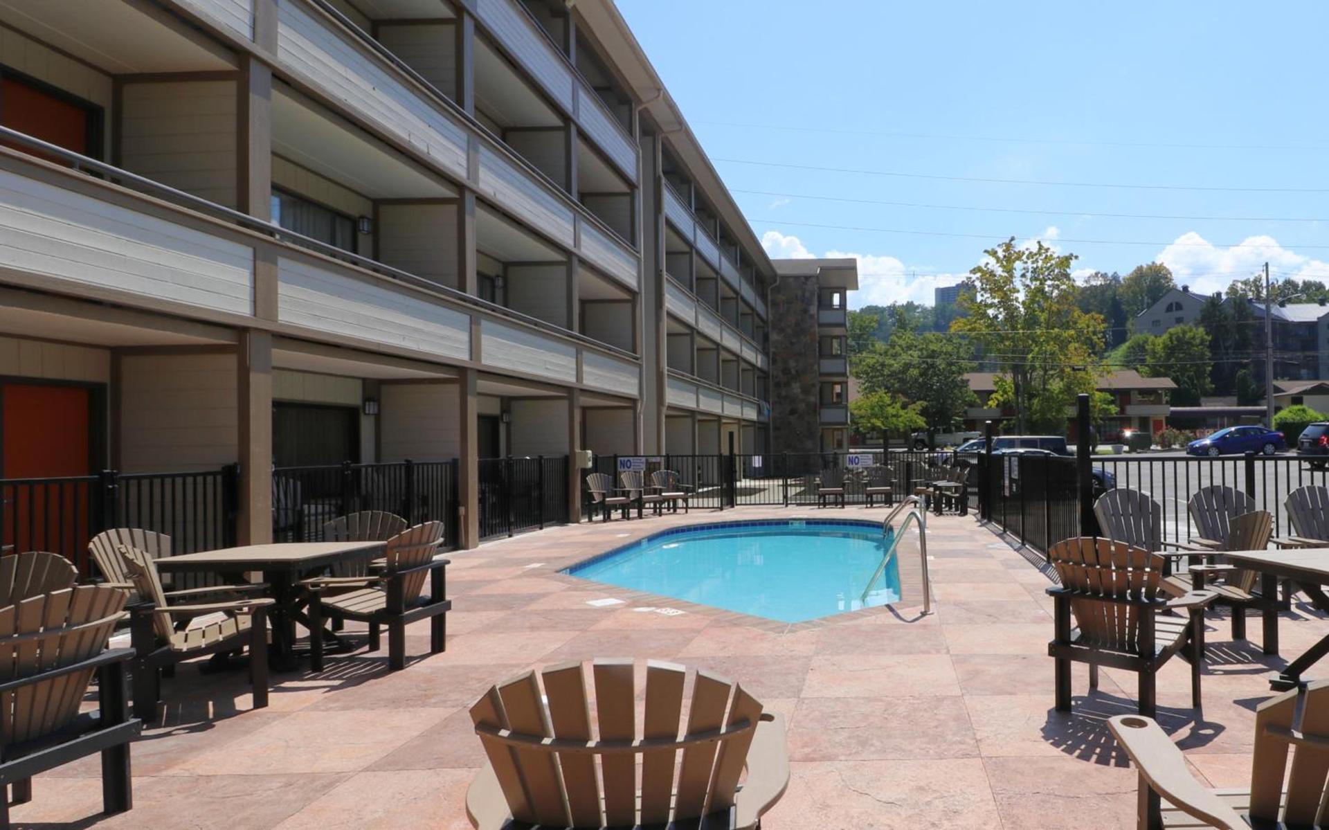 Best Western Johnson's Inn Downtown Gatlinburg photo 8