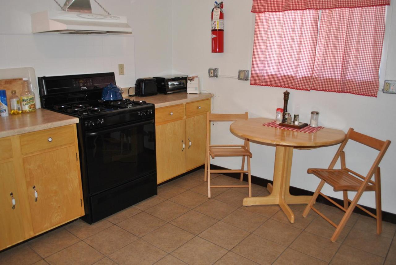 Aspen Inn photo 26