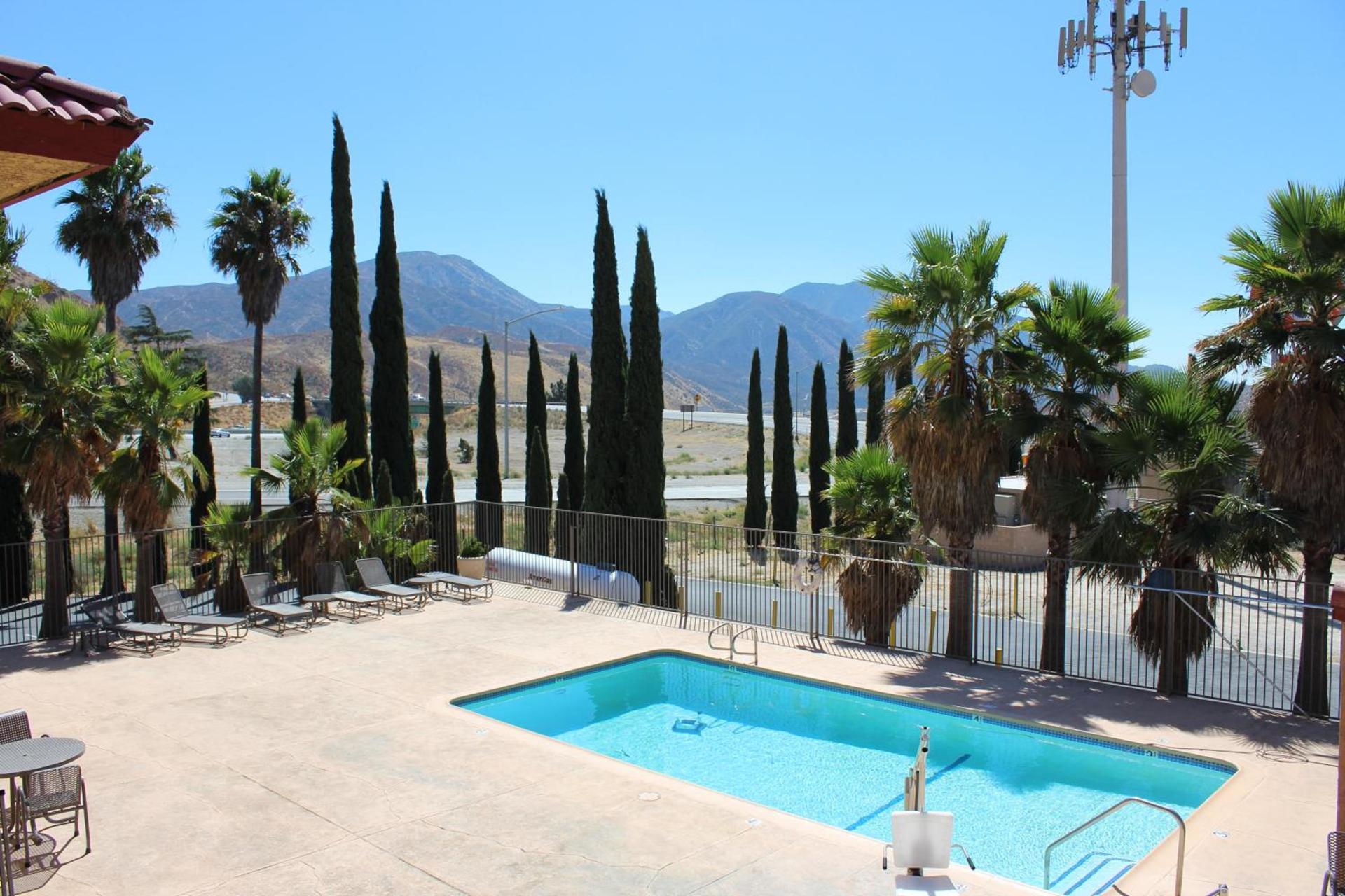 Cajon Pass Inn photo 2