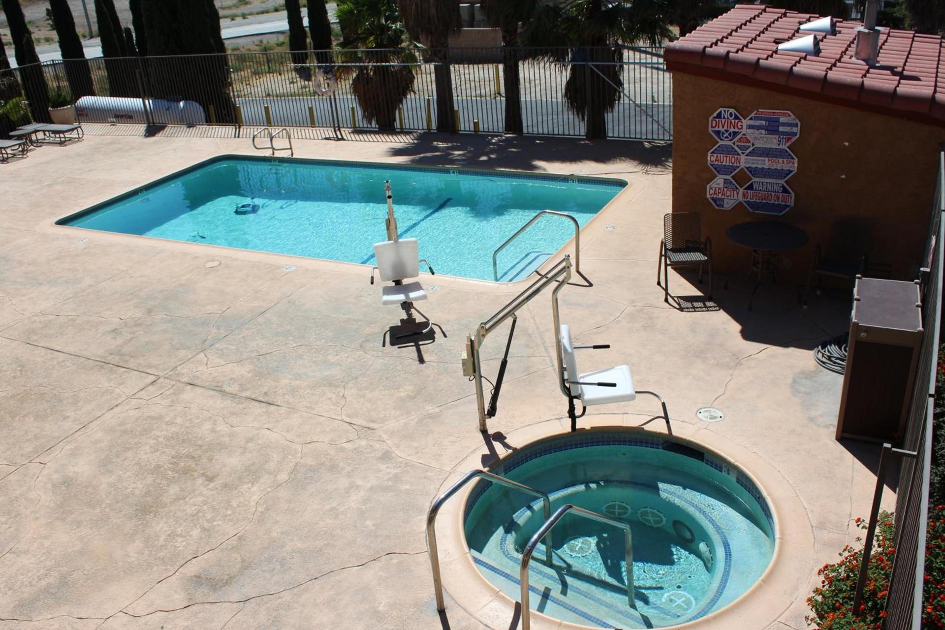 Cajon Pass Inn photo 6