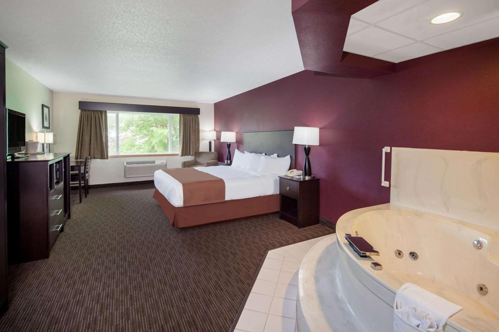 AmericInn by Wyndham Northfield photo 18