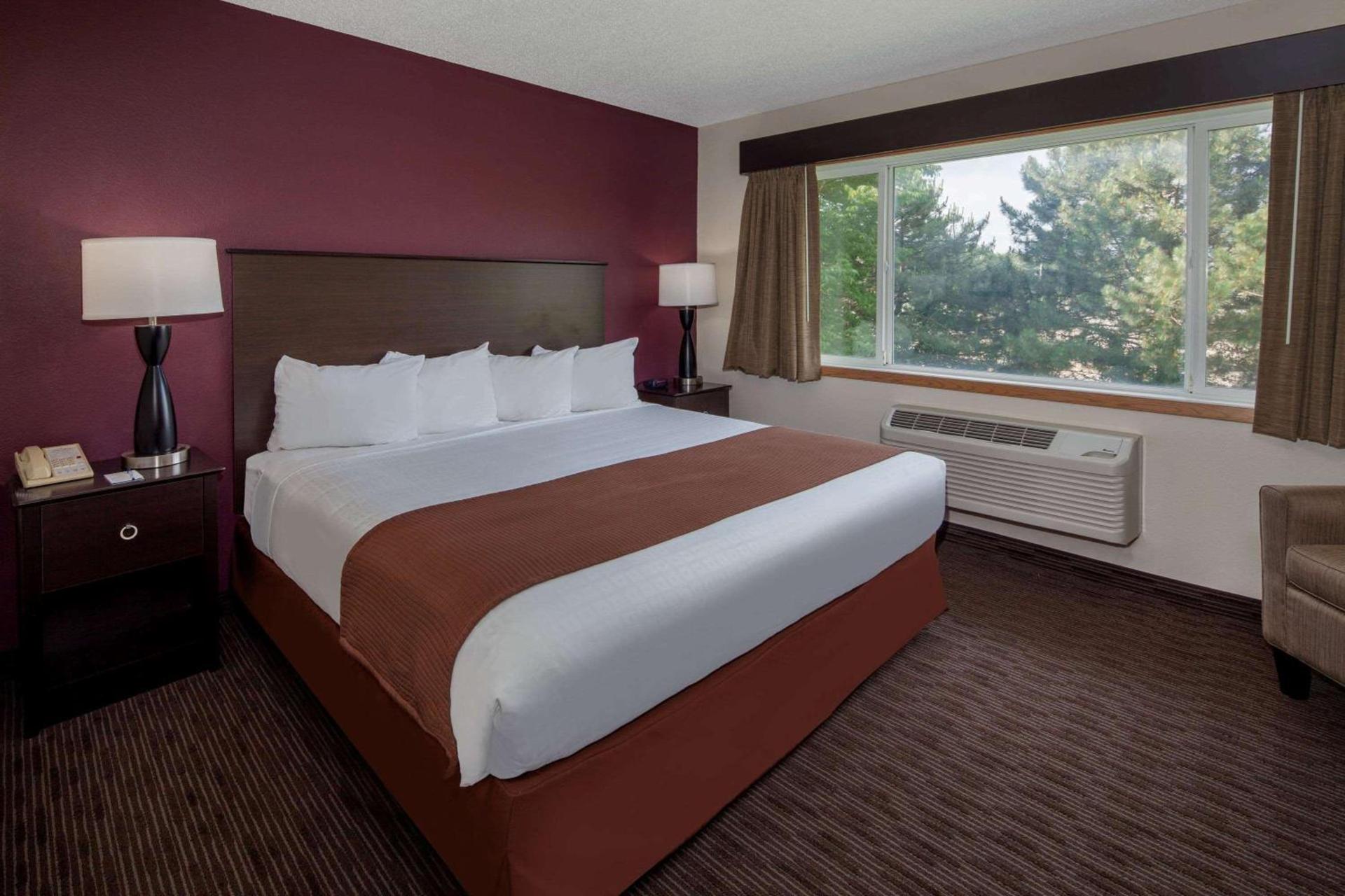 AmericInn by Wyndham Northfield photo 22