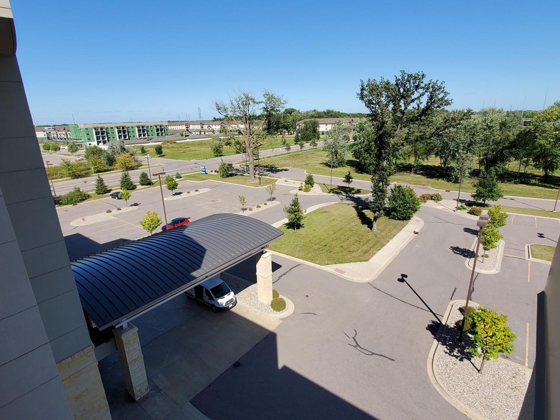 Holiday Inn Express Hotel & Suites Mankato East by IHG photo 10