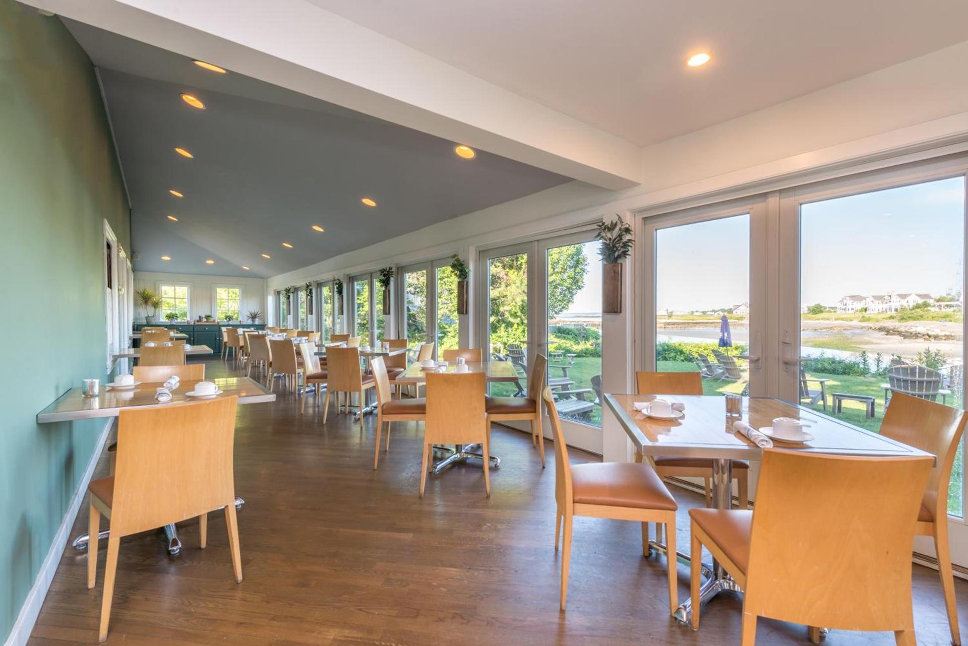 Breakwater Inn photo 38