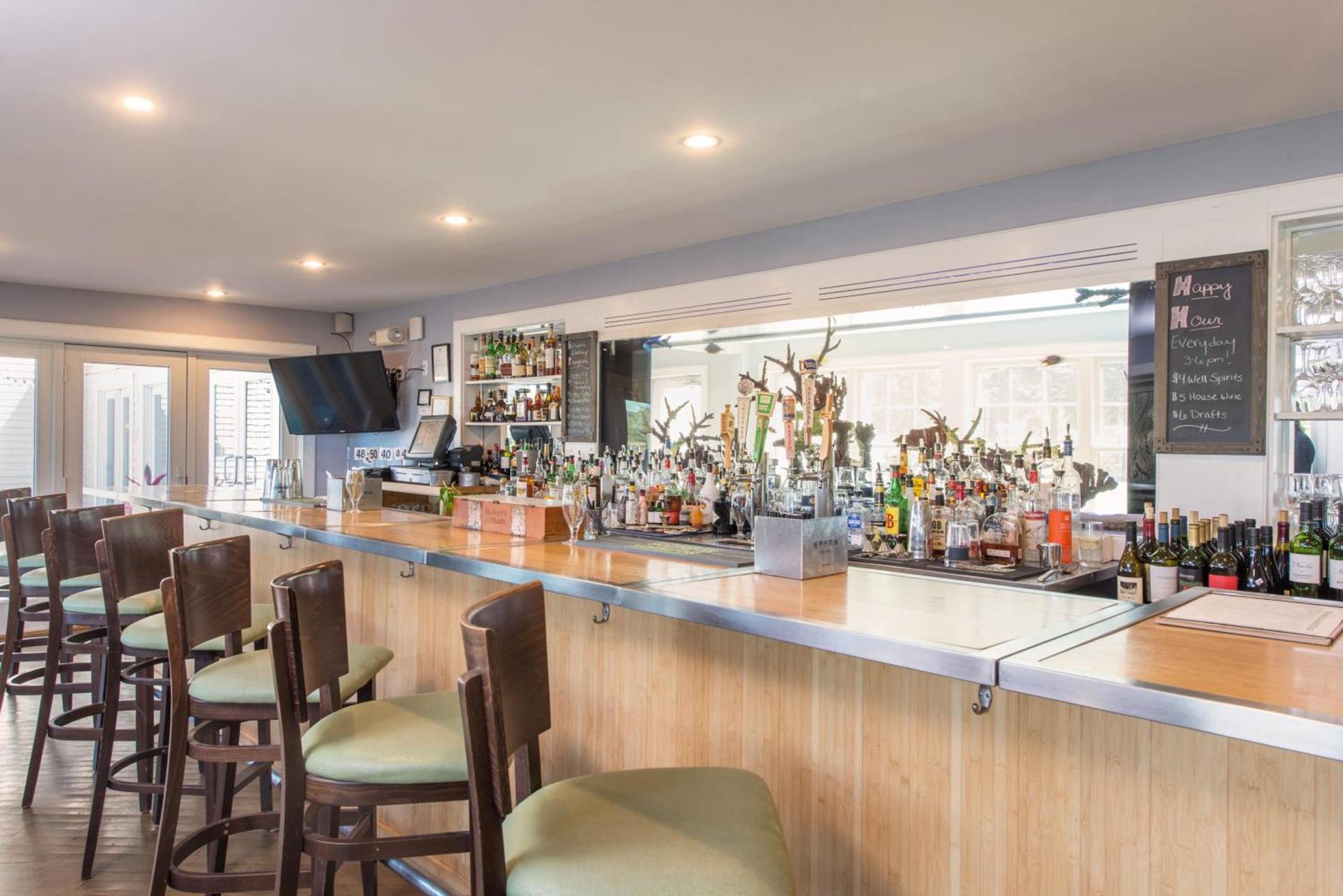 Breakwater Inn photo 31