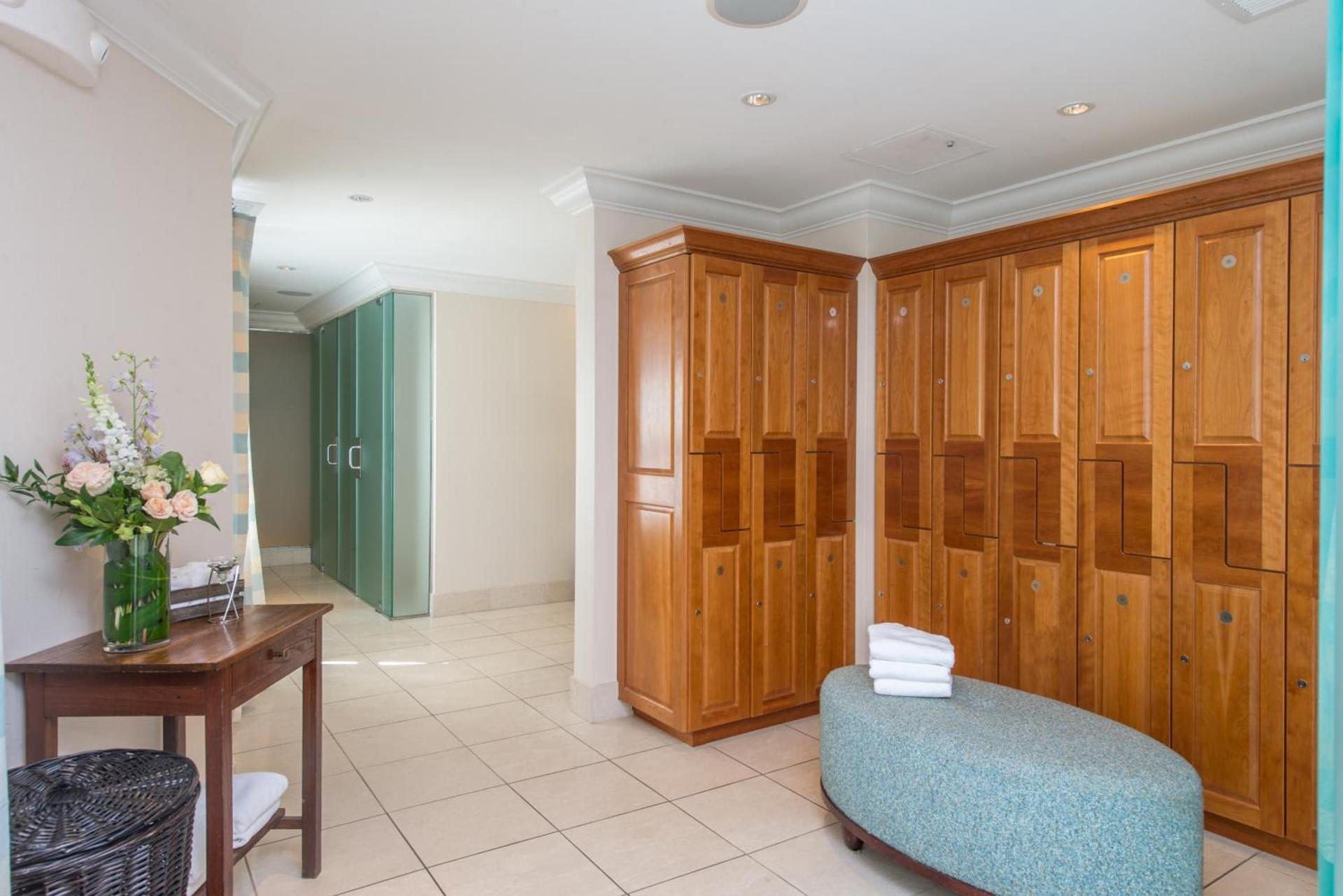 Breakwater Inn photo 32