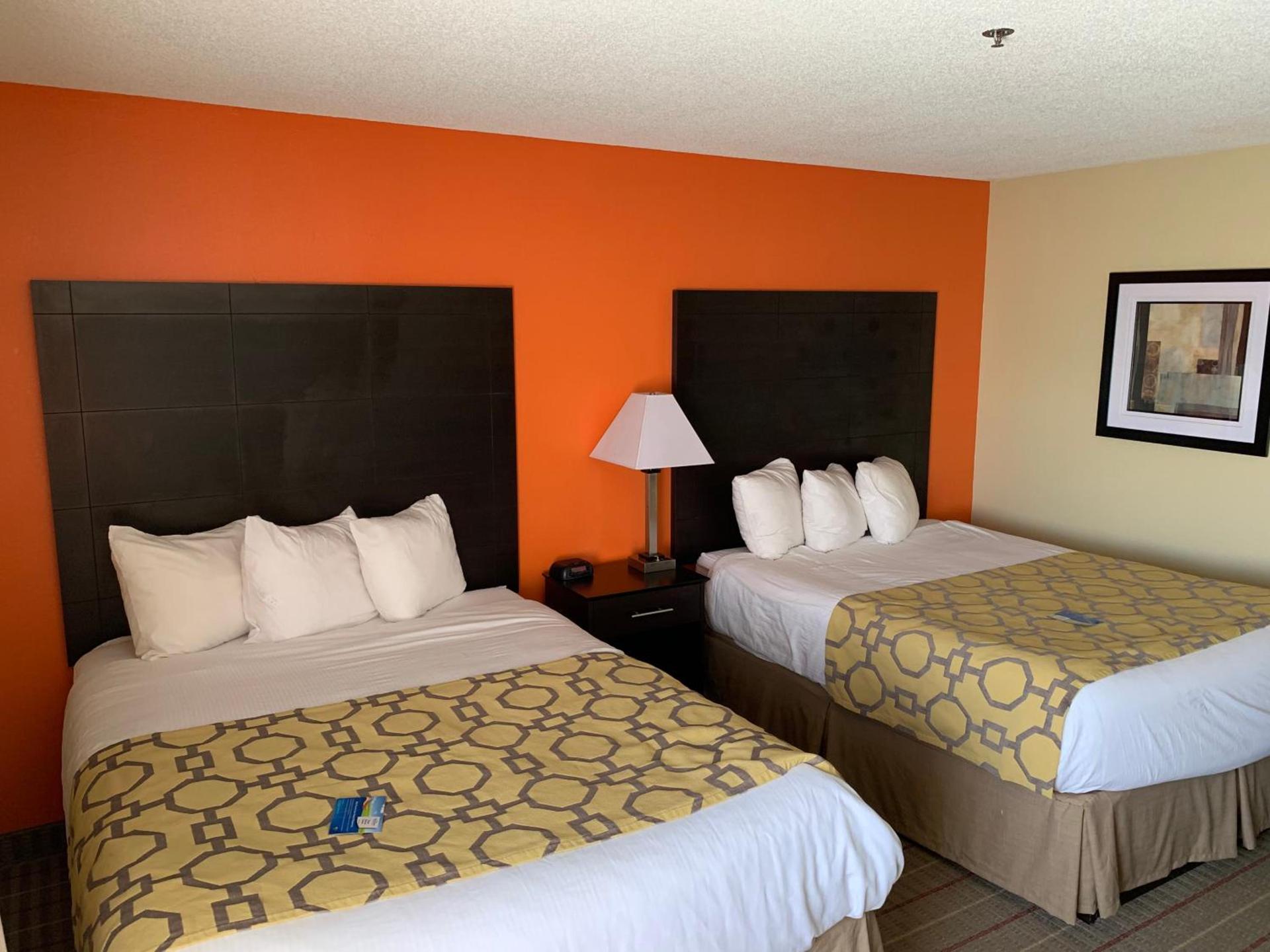 Baymont by Wyndham Evansville North/Haubstadt photo 7