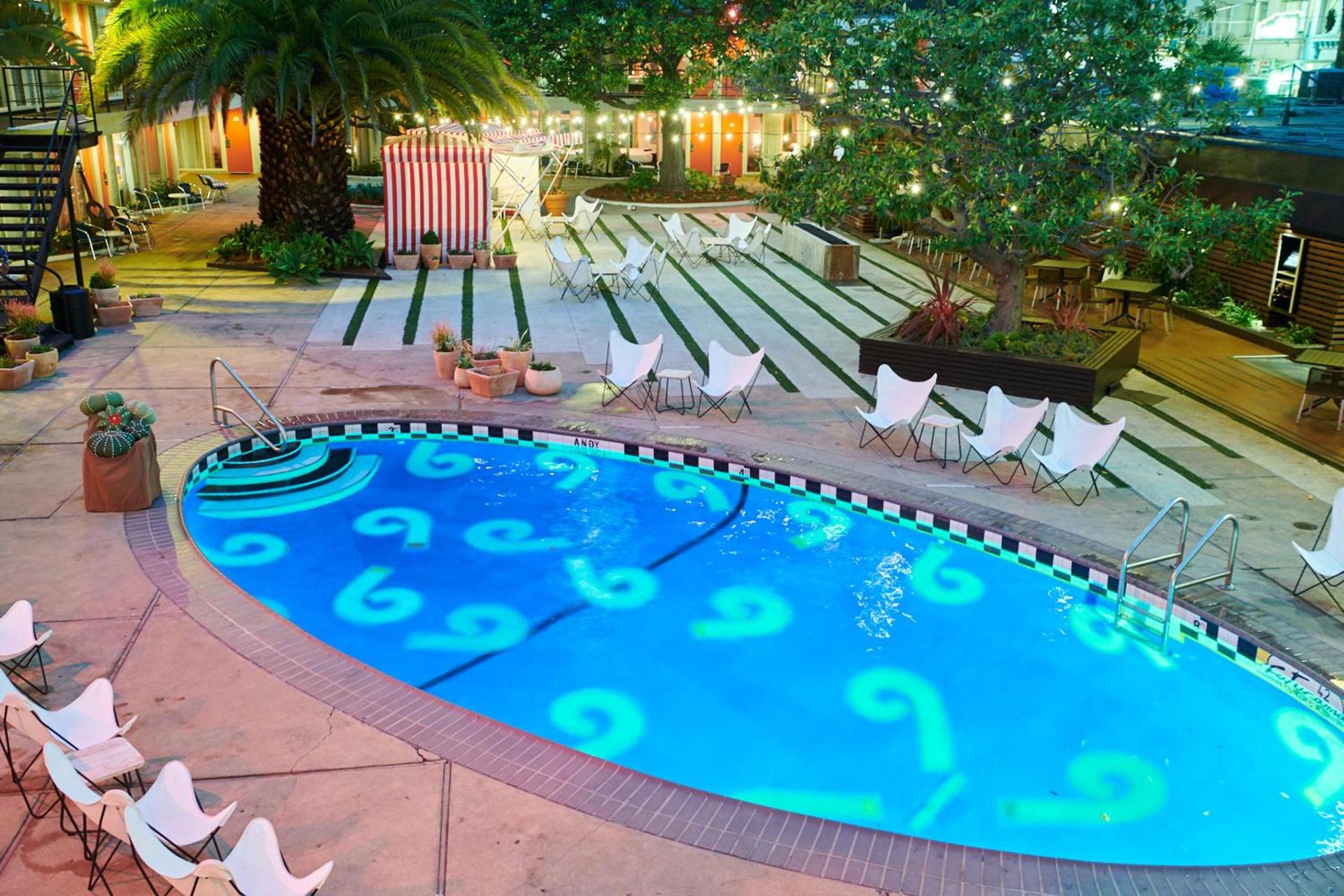 Phoenix Hotel photo 51