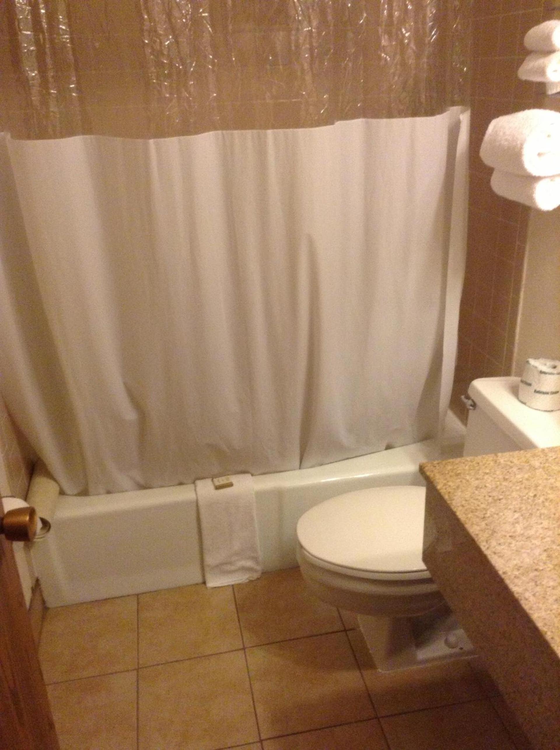 Baymont by Wyndham Dubuque photo 22