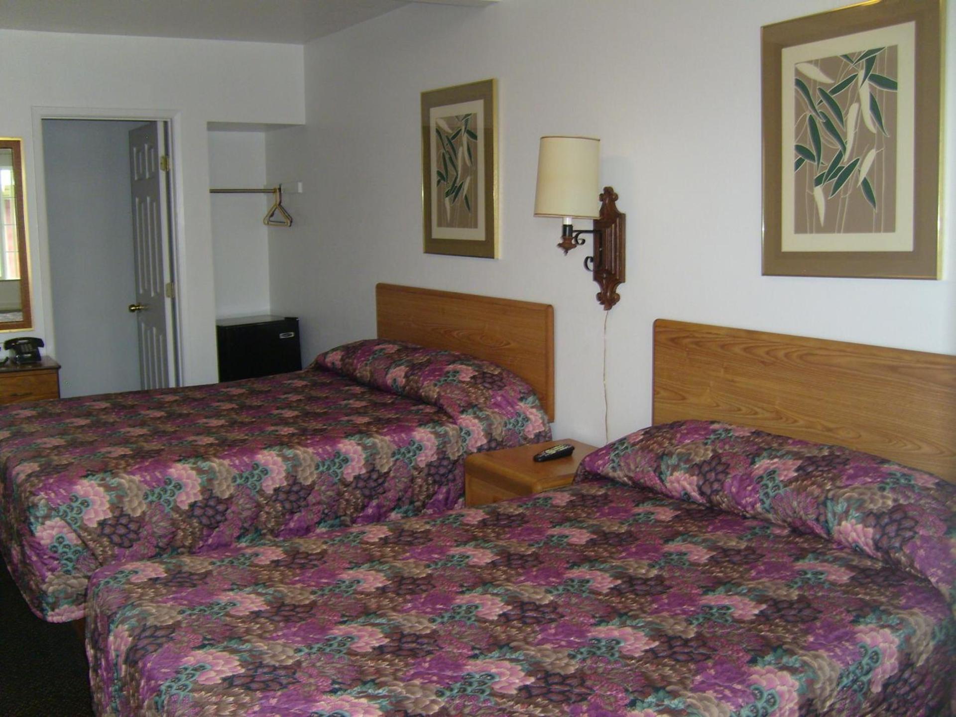 Cascade City Center Motel photo 14