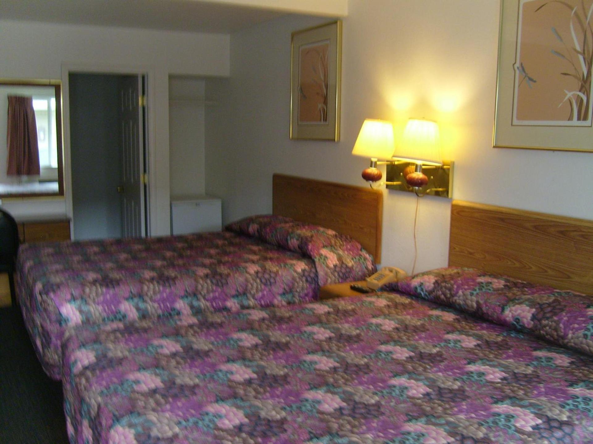 Cascade City Center Motel photo 6