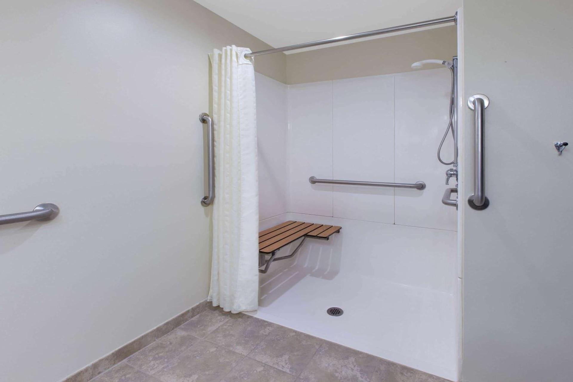 AmericInn by Wyndham Silver City photo 49