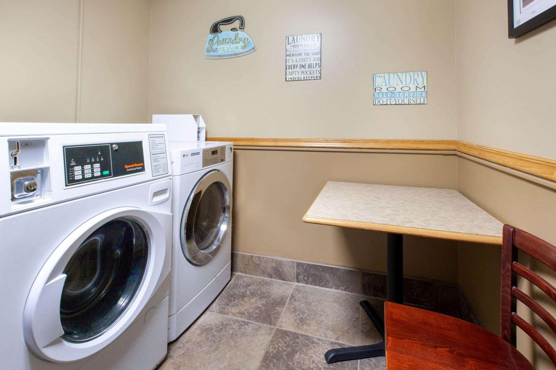 AmericInn by Wyndham Silver City photo 36