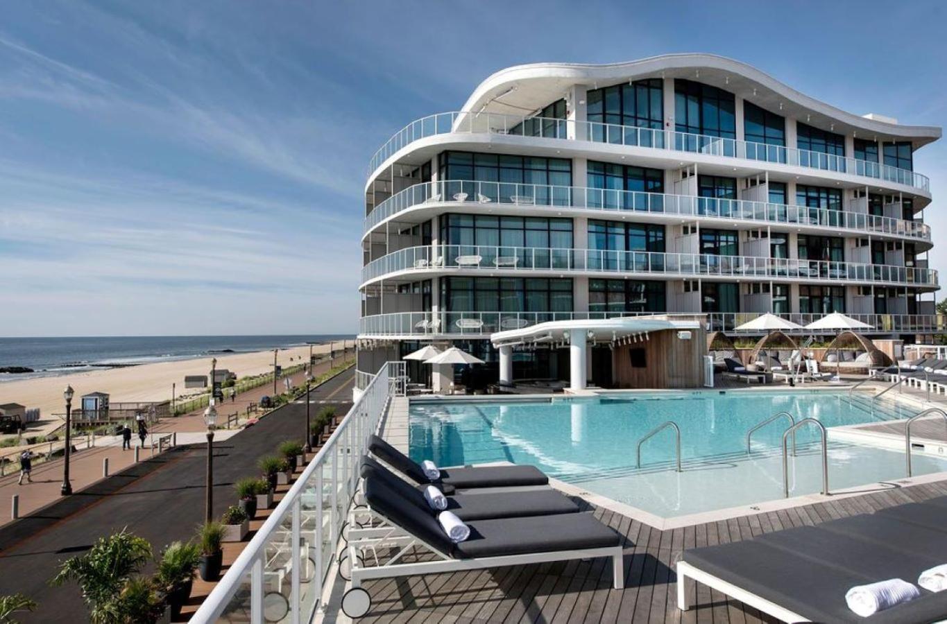 Wave Resort photo 2