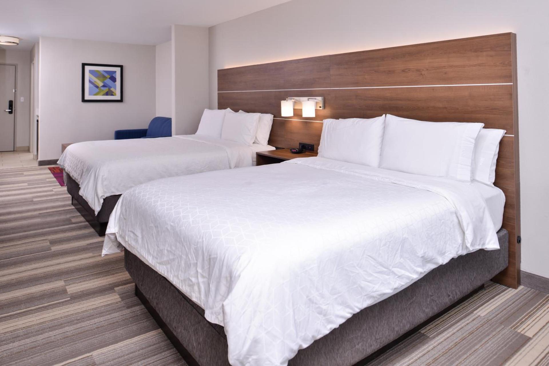 Holiday Inn Express Hotel & Suites Elgin by IHG photo 8