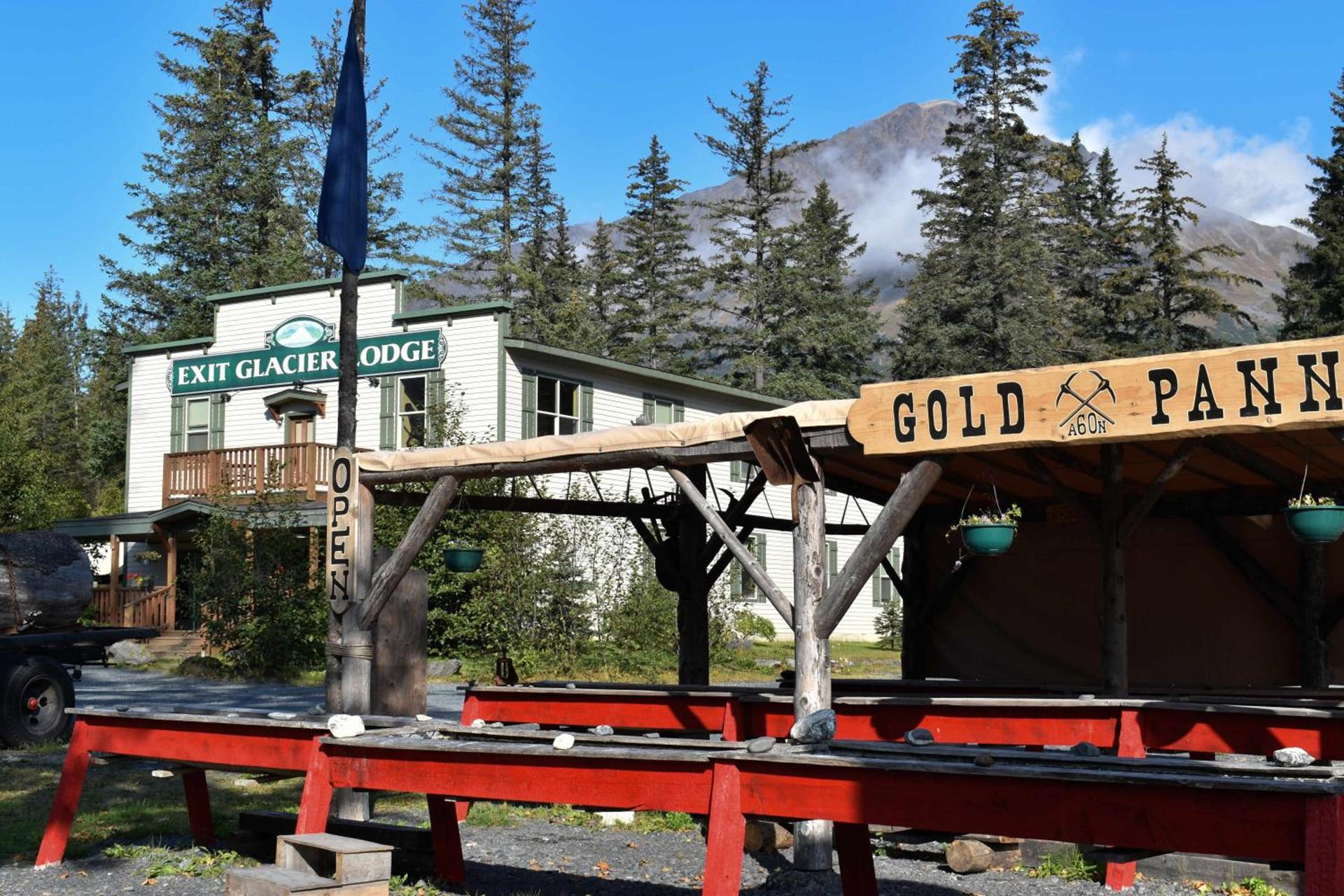 Exit Glacier Lodge photo 37