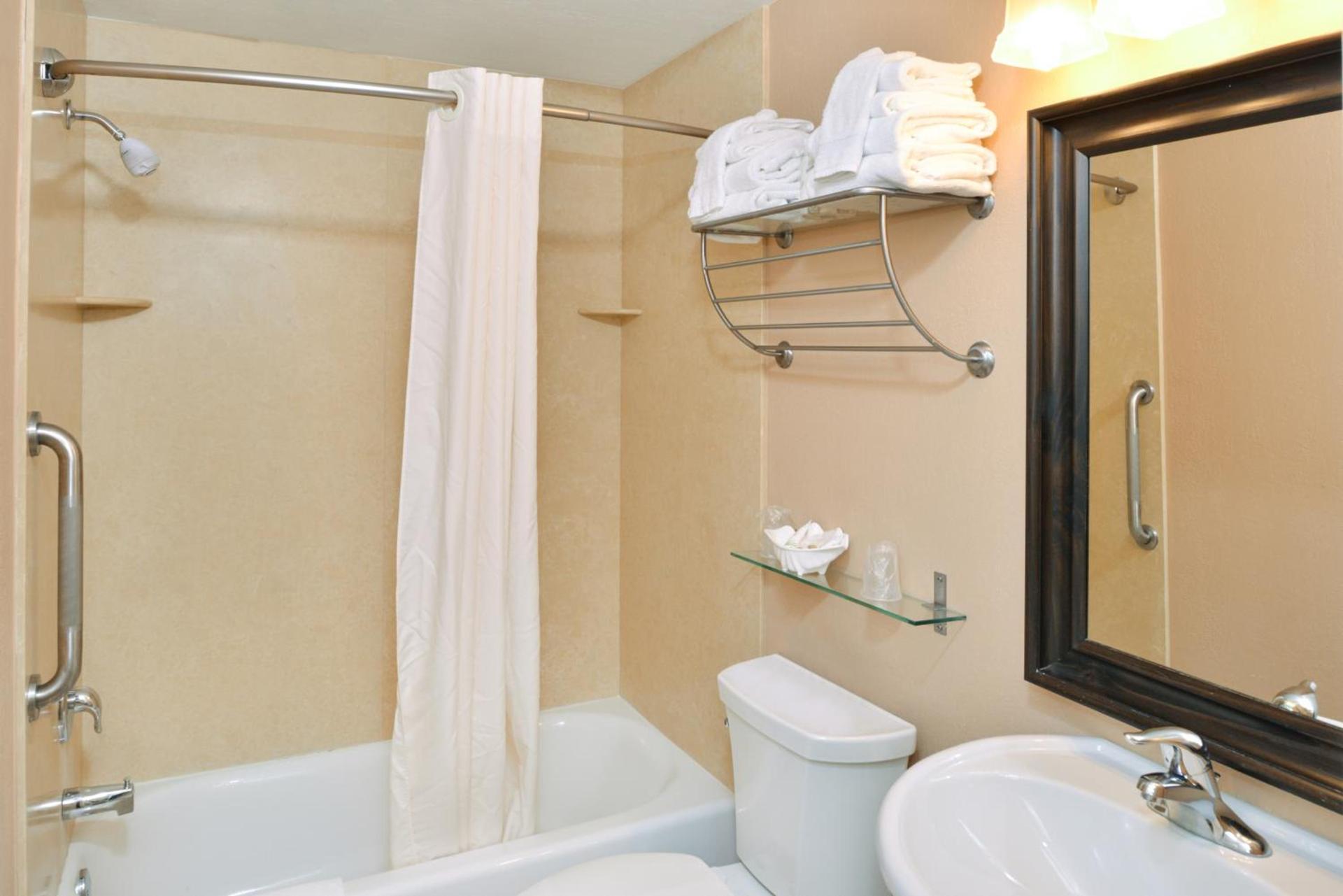 Dana Point Marina Inn photo 6