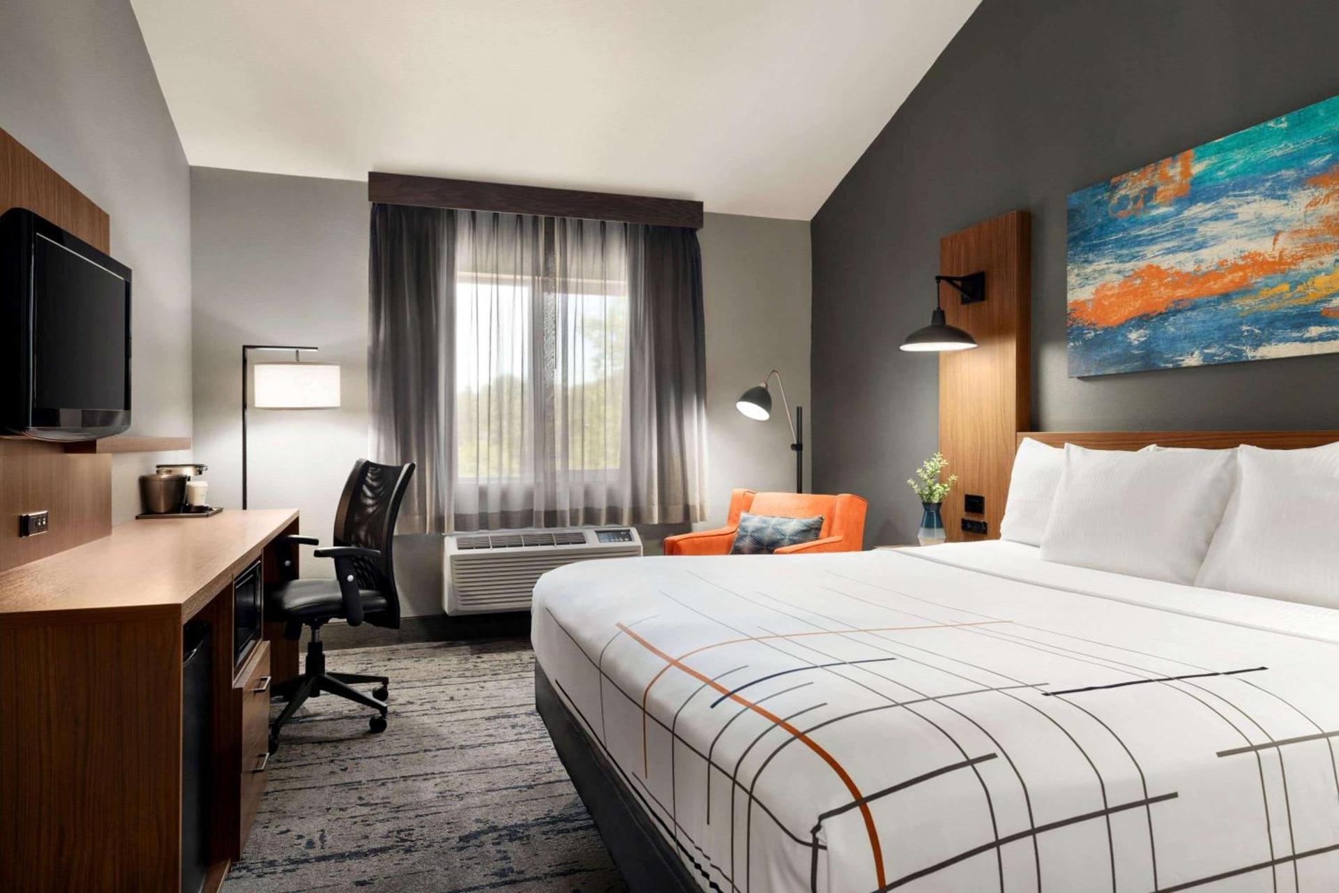 La Quinta by Wyndham Salem OR photo 18