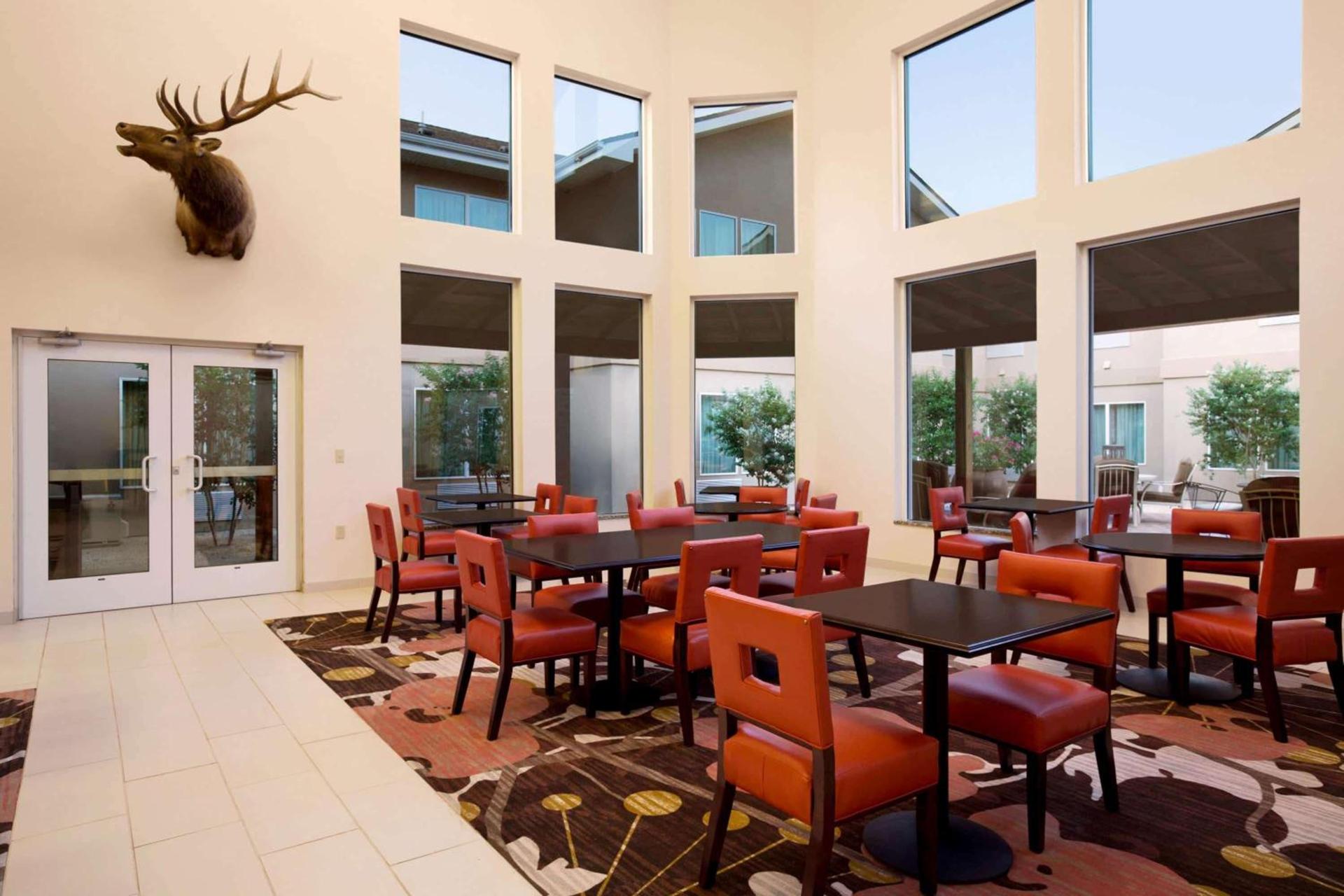 Baymont by Wyndham Hobbs photo 38