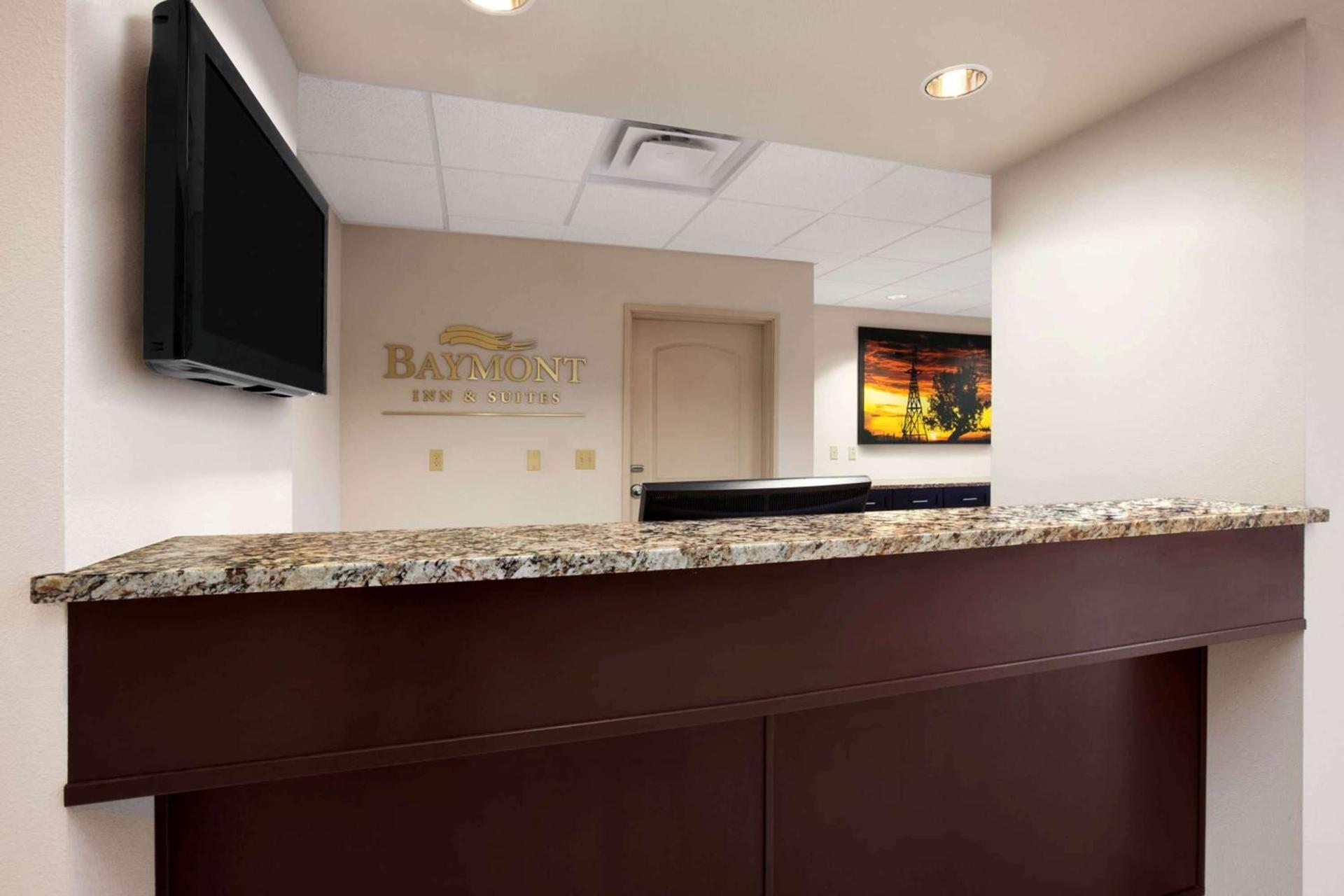 Baymont by Wyndham Hobbs photo 36