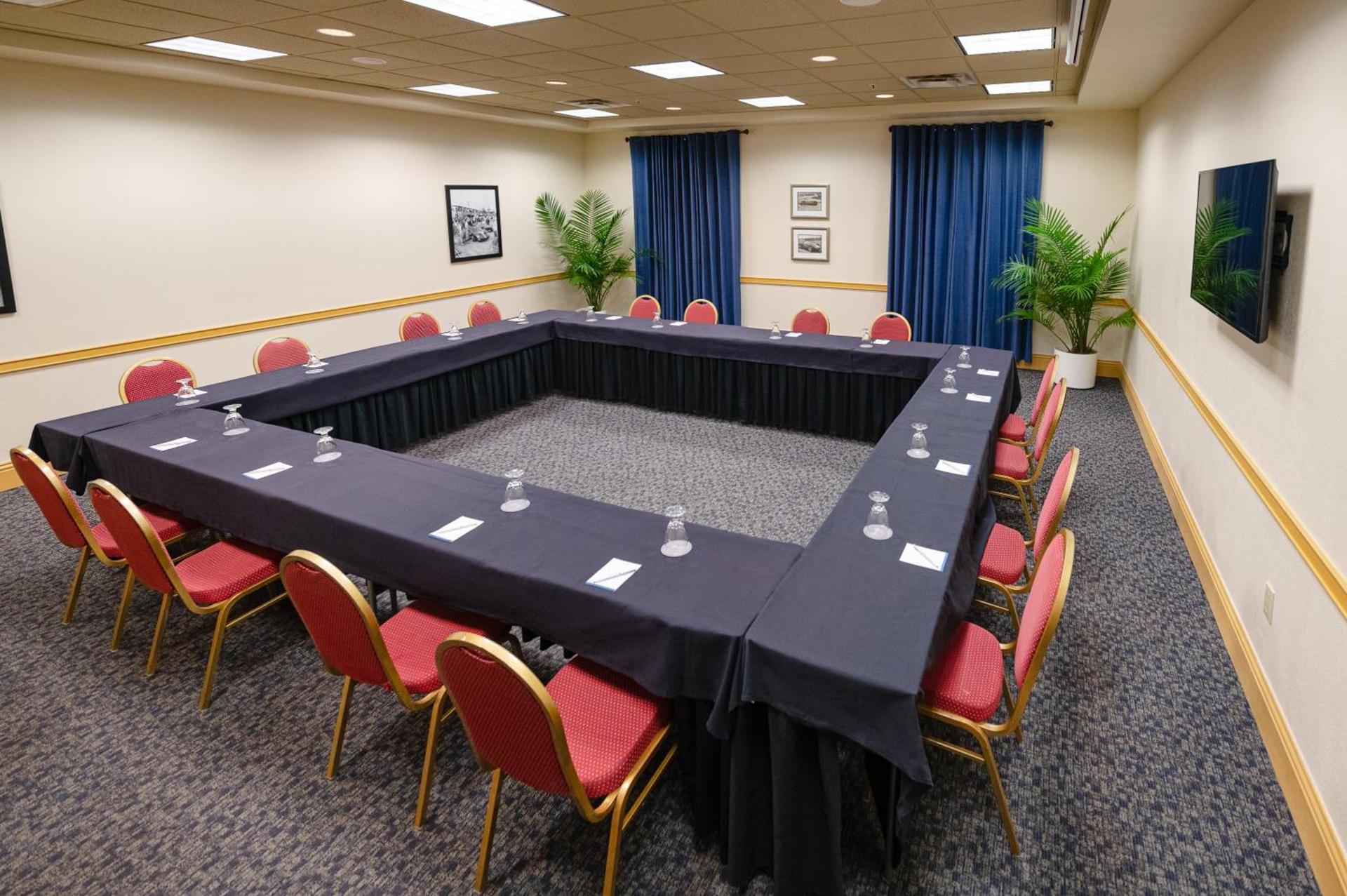 SEVEN Sebring Raceway Hotel photo 9