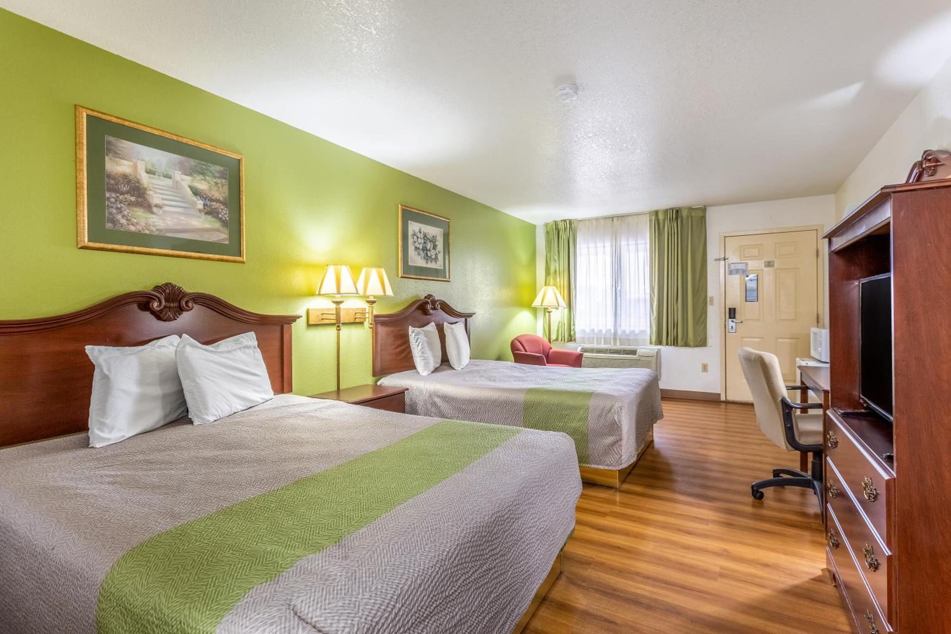 Rodeway Inn Santa Rosa photo 4